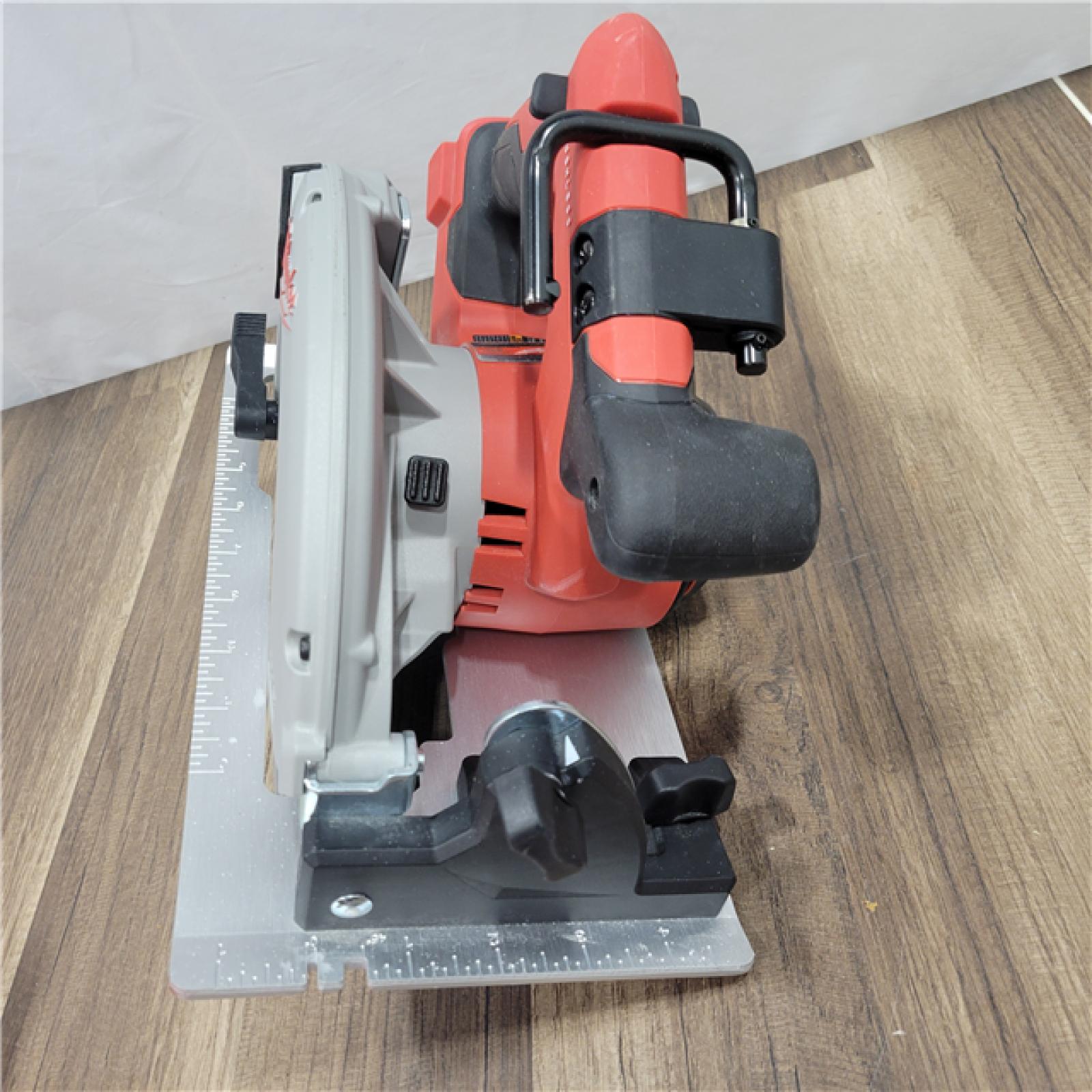 AS-IS  Milwaukee M18 7-1/4  18V Brushless Circular Saw 2631-20 (Bare Tool)