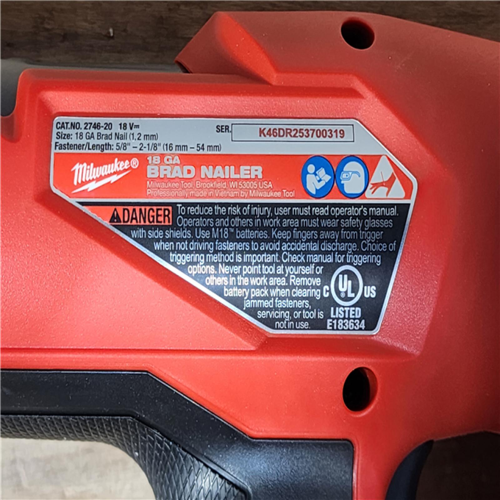 HOUSTON LOCATION - AS-IS (APPEARS LIKE NEW) Milwaukee FUEL 18-Volt Lithium-Ion Brushless Cordless Gen II 18-Gauge Brad Nailer (Tool-Only)