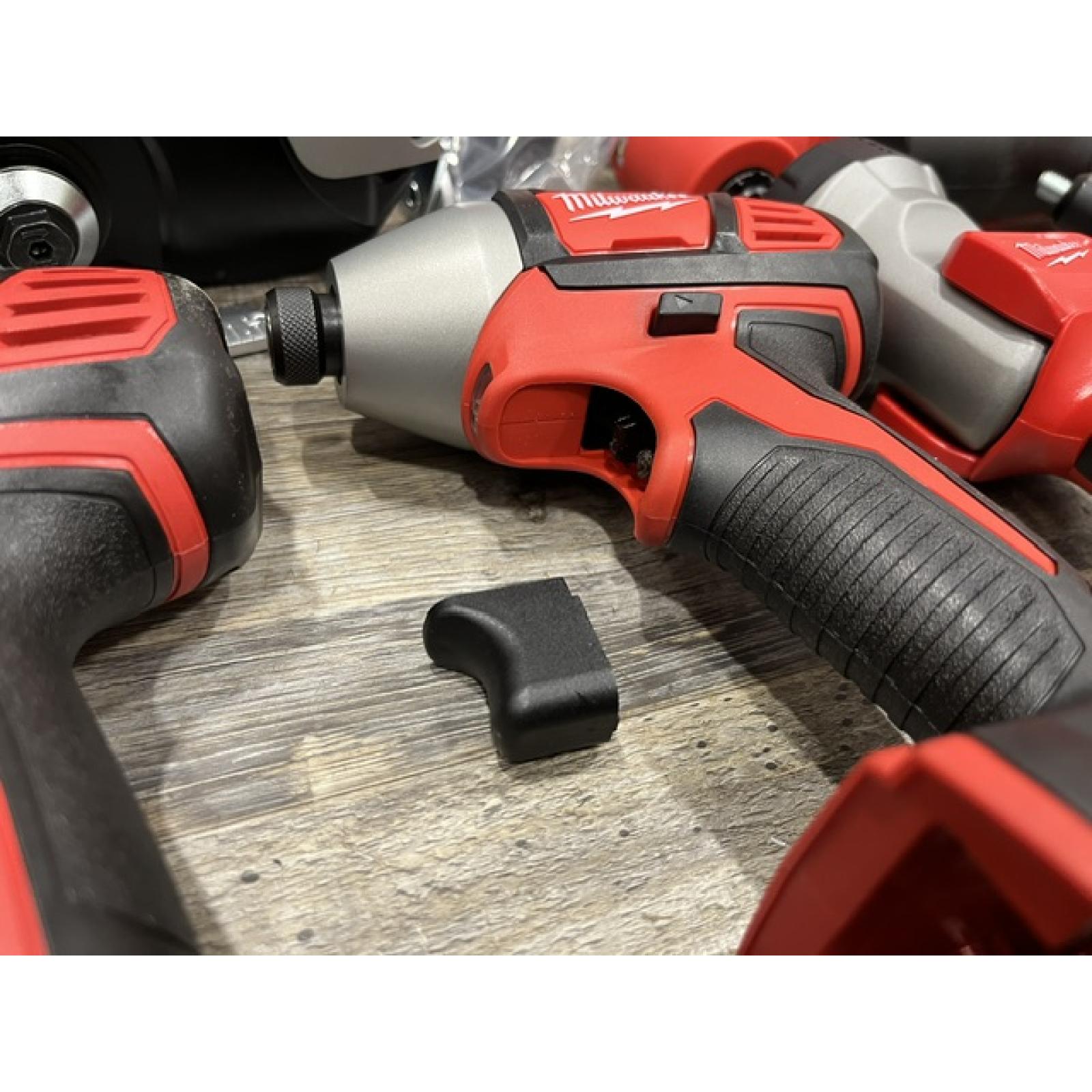 AS-IS Milwaukee 18-Volt Lithium-Ion Cordless (6-Tool) Combo Kit