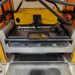 Phoenix NEW DEWALT 15 Amp Corded 12.5 in. Bench Planer