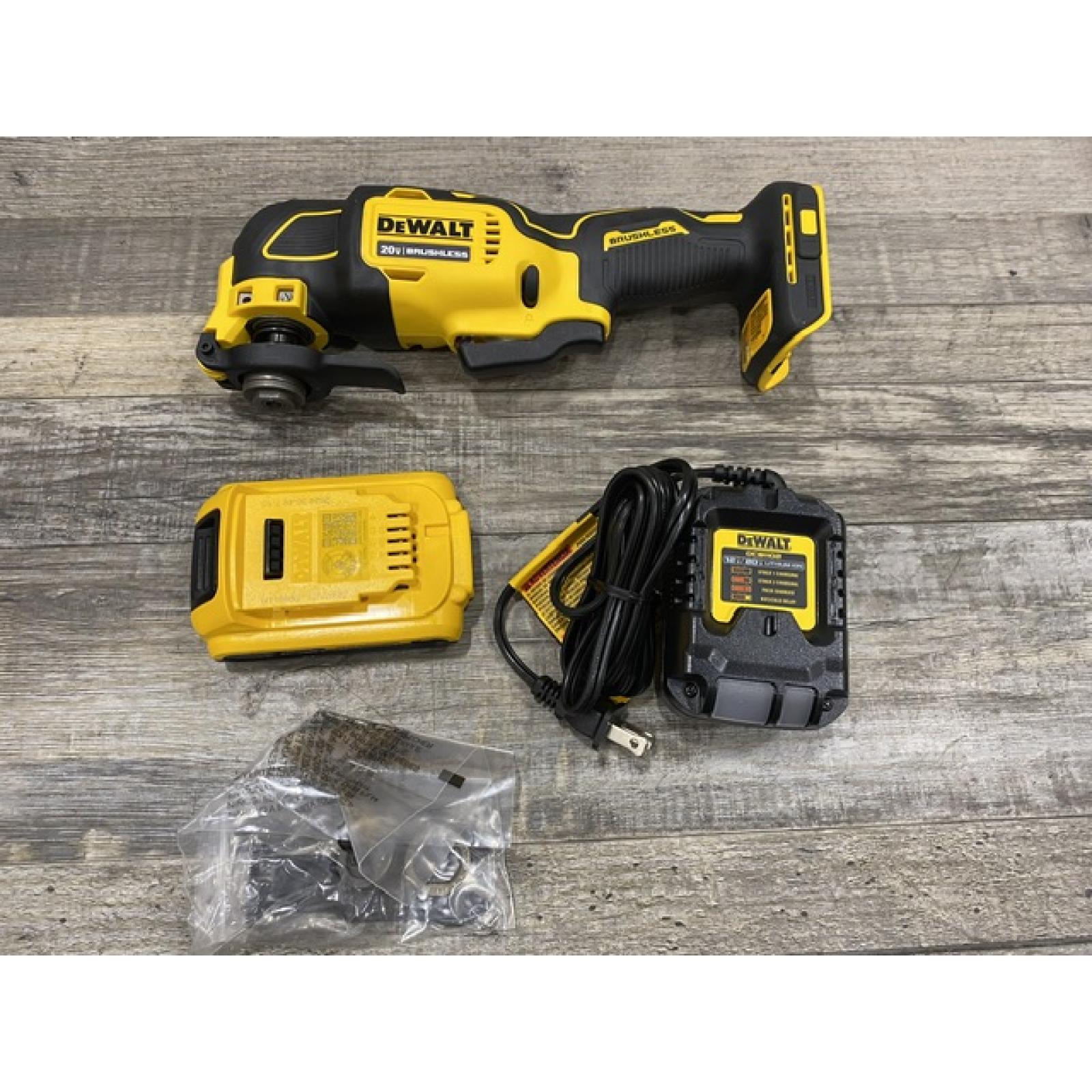 AS-IS DEWALT ATOMIC 20V MAX Cordless Brushless Oscillating Multi Tool Kit