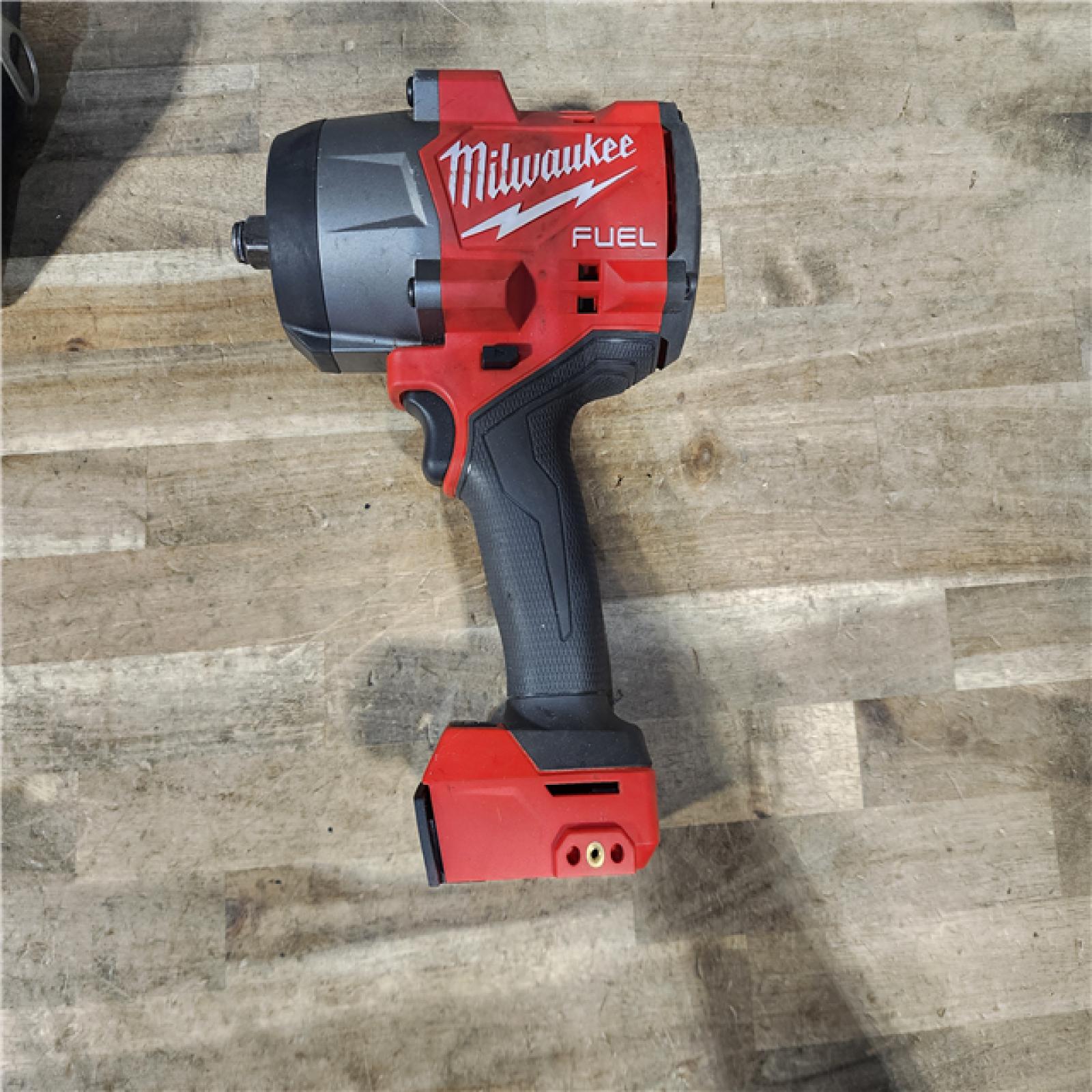 HOUSTON LOCATION - AS-IS Milwaukee FUEL 18V Lithium-Ion Brushless Cordless 1/2 in. Impact Wrench w/Friction Ring Kit