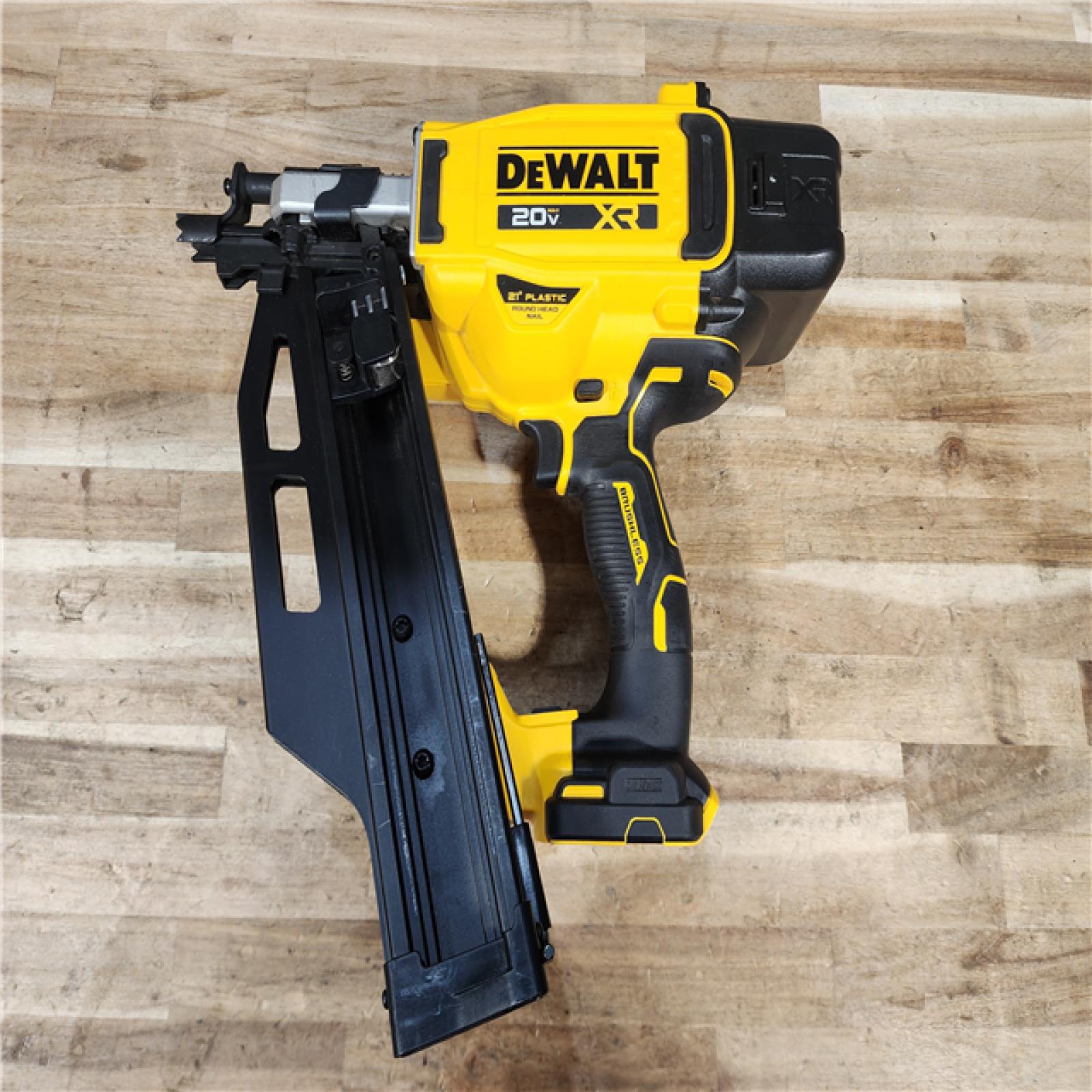 HOUSTON LOCATION - AS-IS DEWALT 20-Volt 21° Cordless Framing Nailer (Tool-Only)
