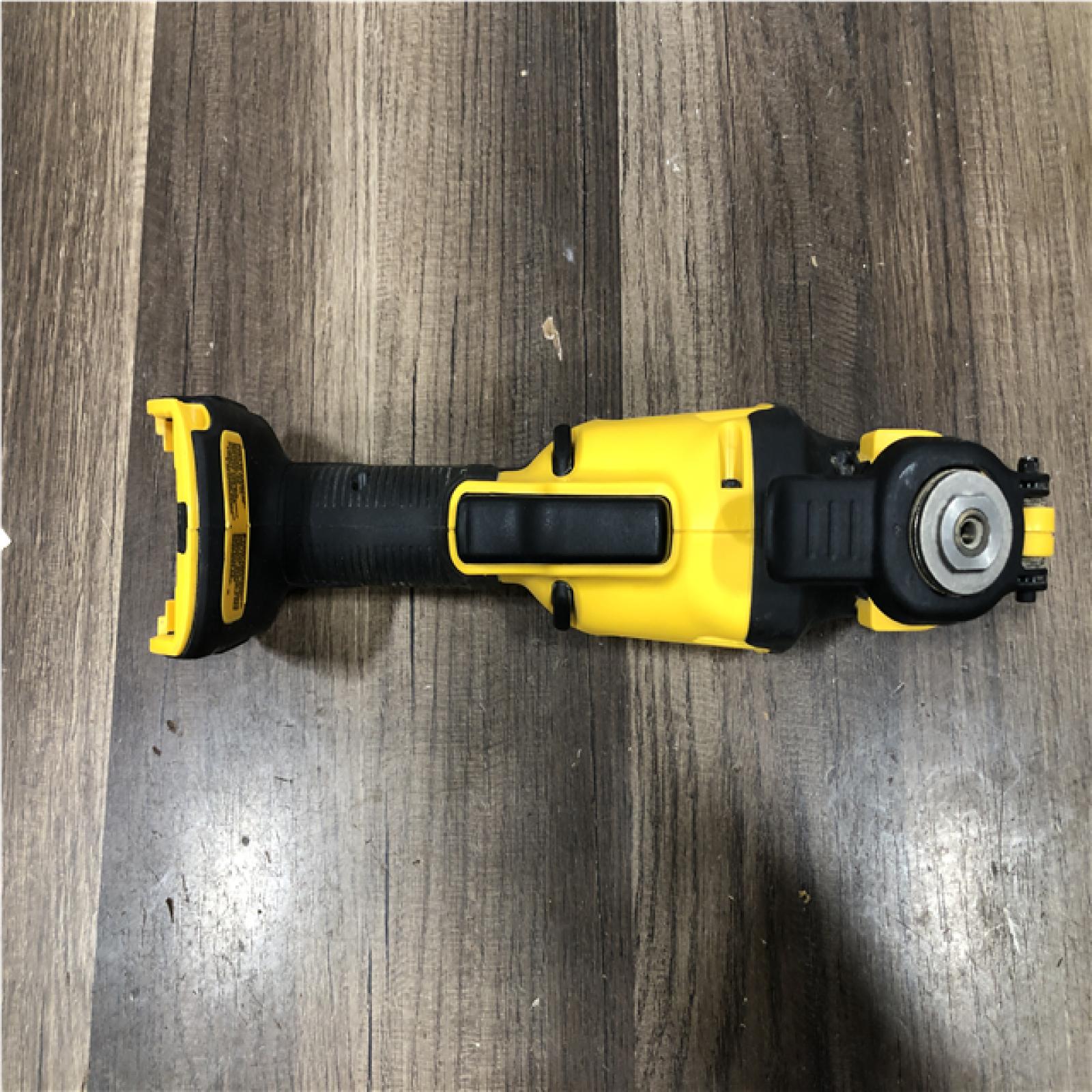 AS-IS DEWALT ATOMIC 20V MAX Lithium-Ion Cordless Brushless Oscillating Tool Kit