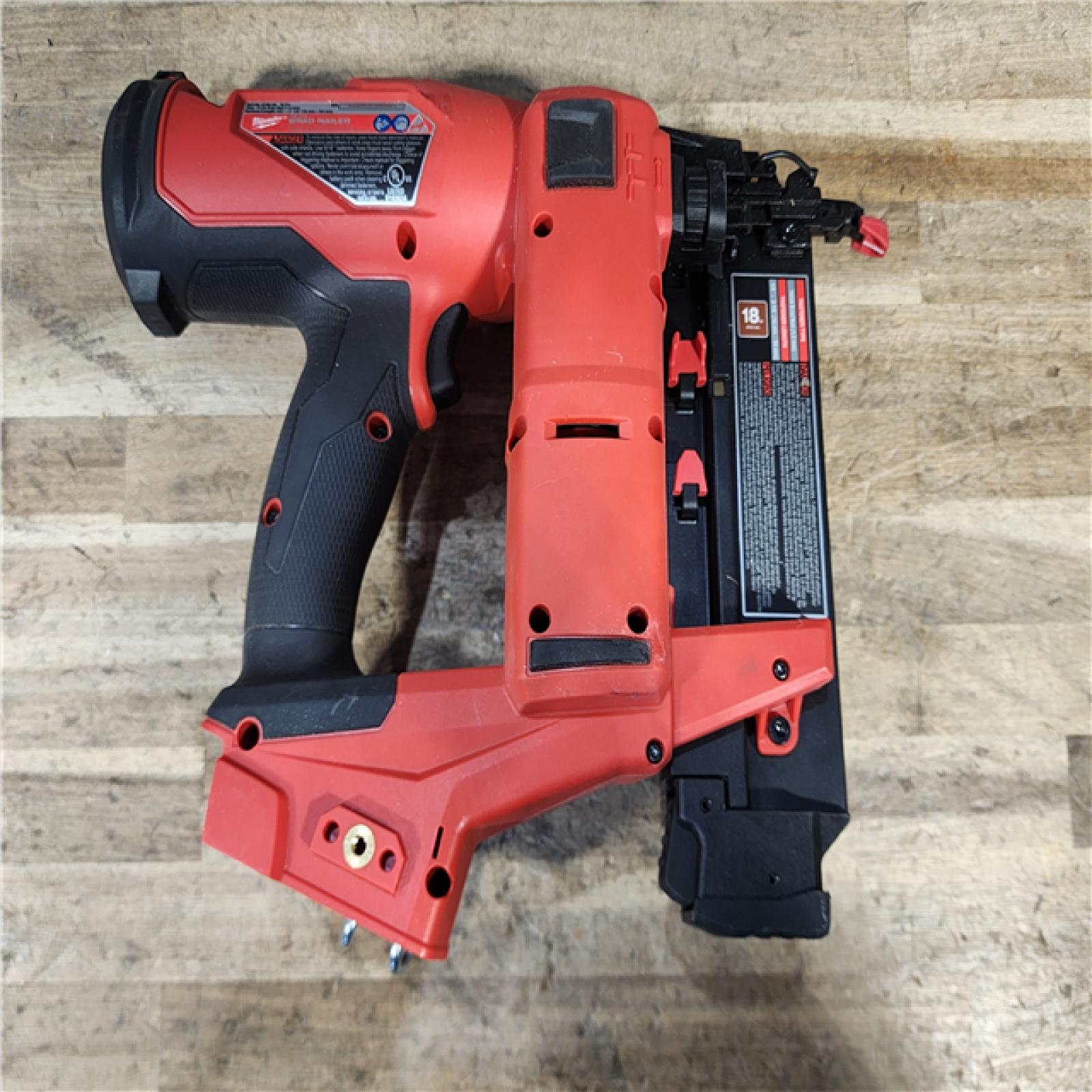 HOUSTON LOCATION - AS-IS Milwaukee FUEL 18-Volt Lithium-Ion Brushless Cordless Gen II 18-Gauge Brad Nailer (Tool-Only)