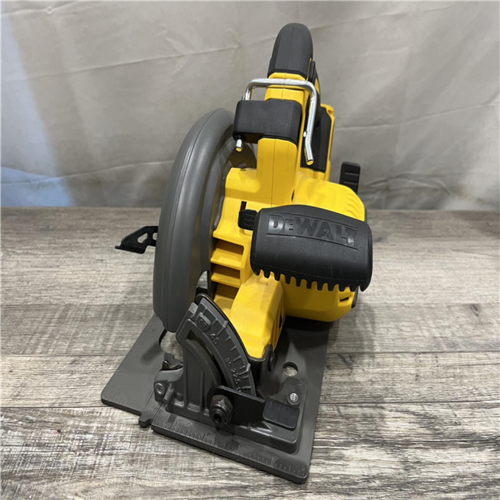 AS-IS DEWALT FLEXVOLT 60V MAX Cordless Brushless 7-1/4 in. Circular Saw with Brake (Tool Only)