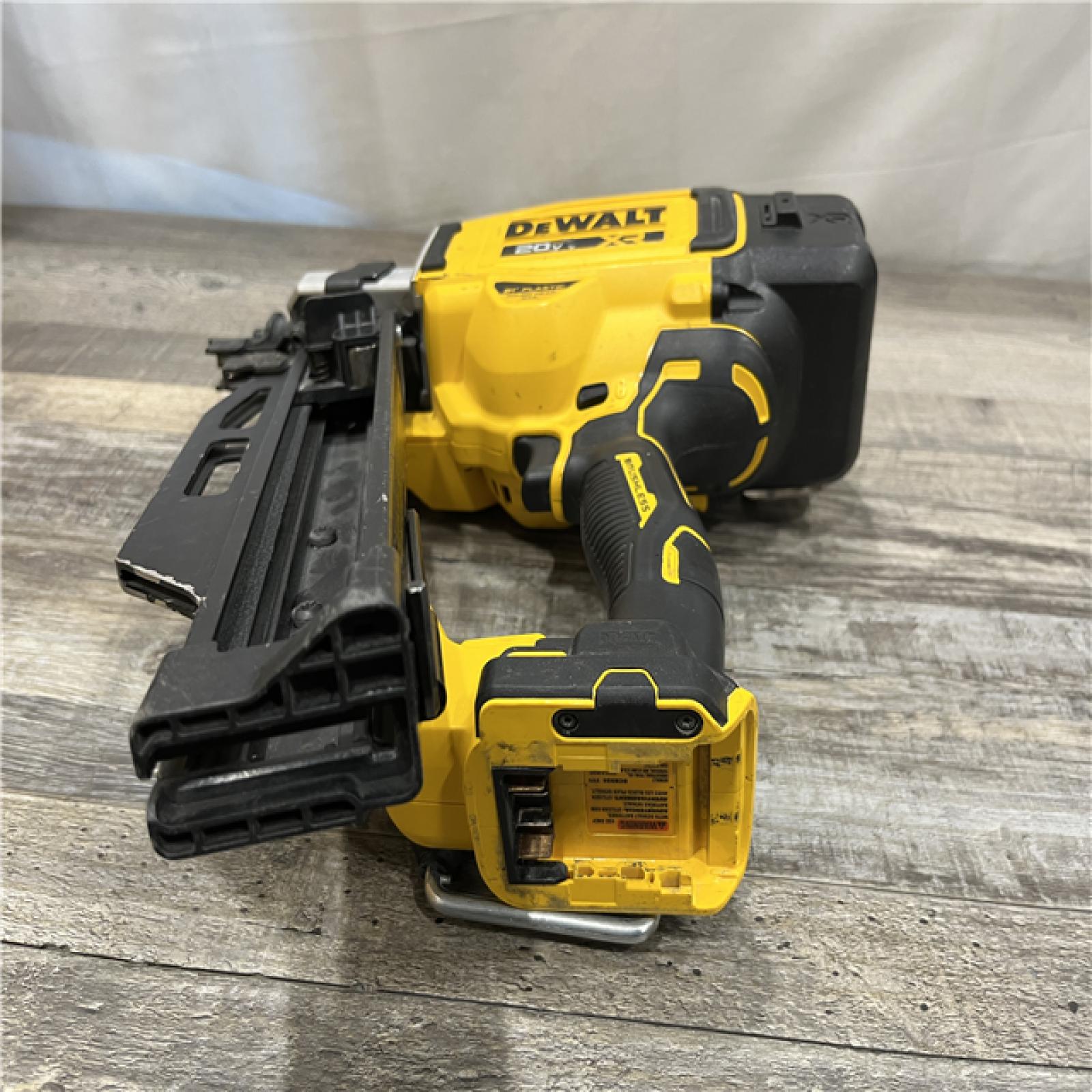 AS-IS DEWALT 20-Volt 21° Cordless Framing Nailer (Tool-Only)