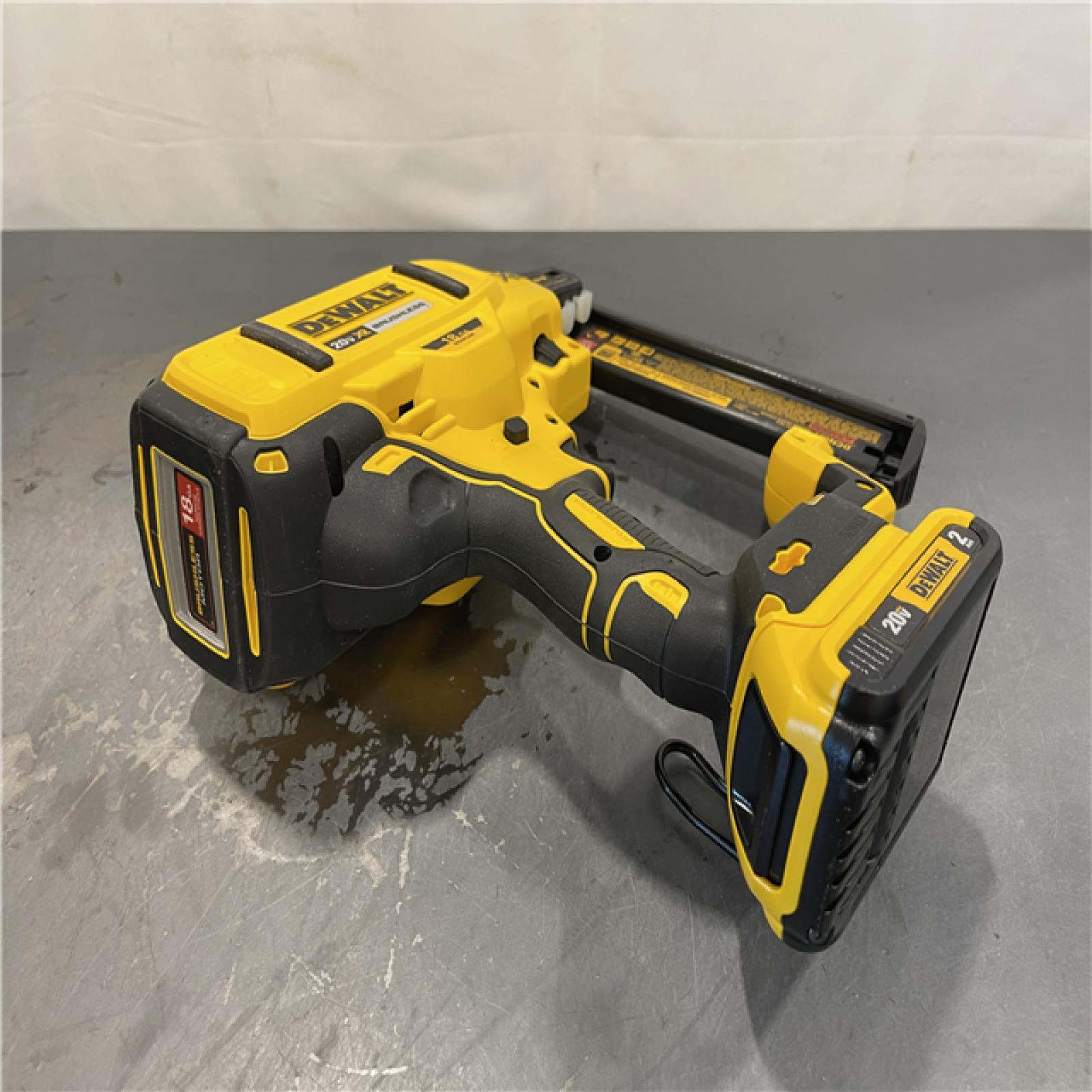 AS-IS - DeWALT 20V MAX XR Lithium-Ion Cordless 18-Gauge Narrow Crown Stapler Kit