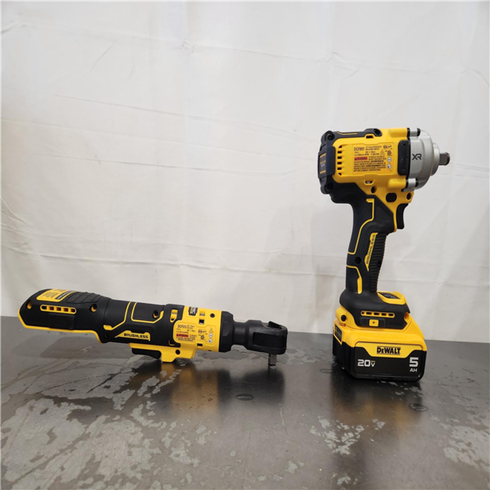AS-IS- DEWALT 20V Lithium-Ion Cordless 2-Tool Combo Kit