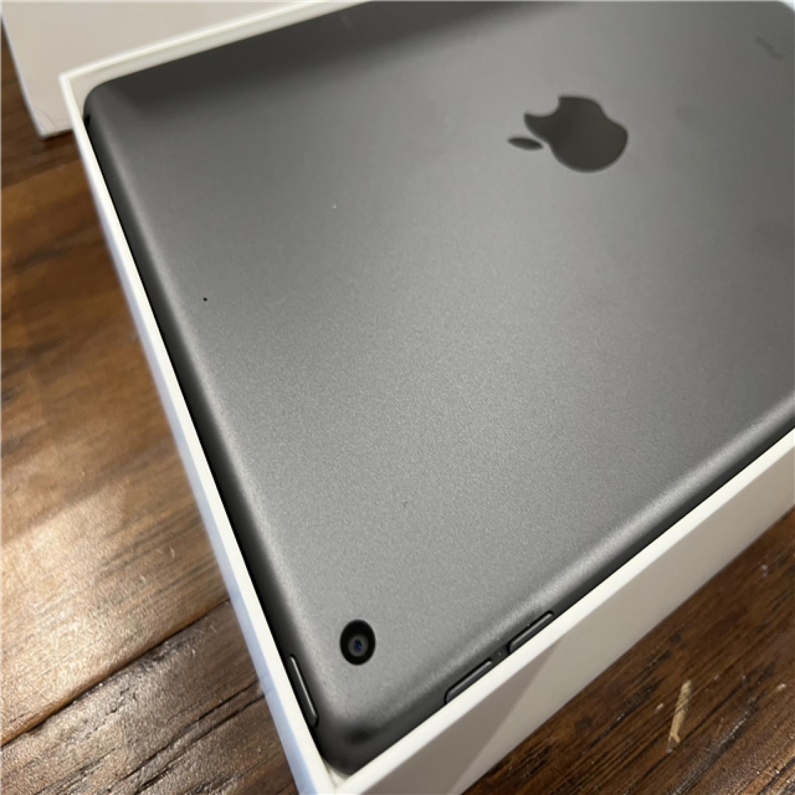 Apple iPad (9th generation) 256GB - Space Gray