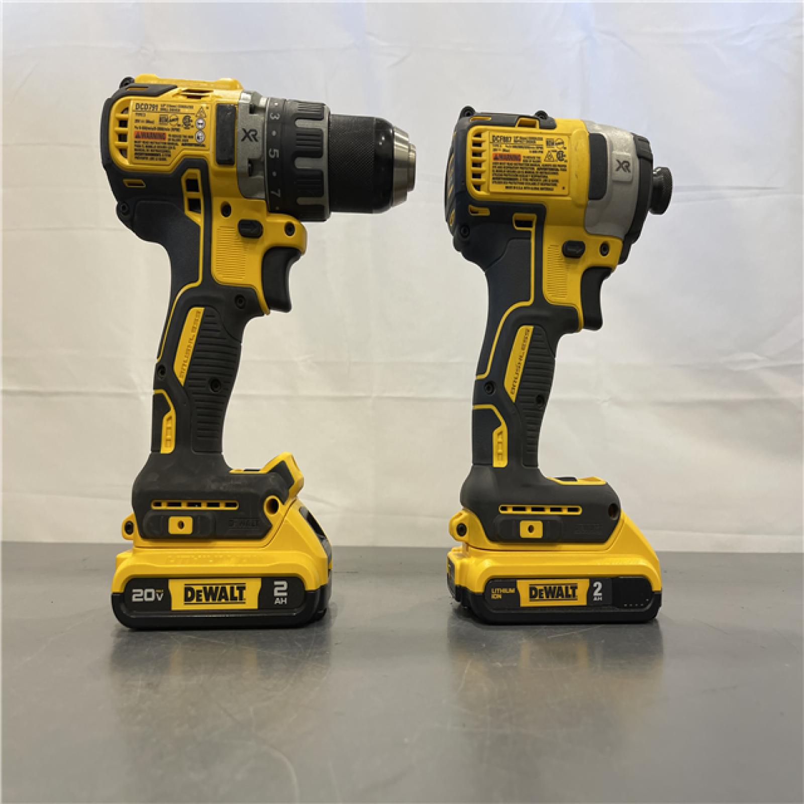 AS-IS - DeWalt 20V MAX XR Cordless Brushless Drill/Impact 2 Tool Combo Kit