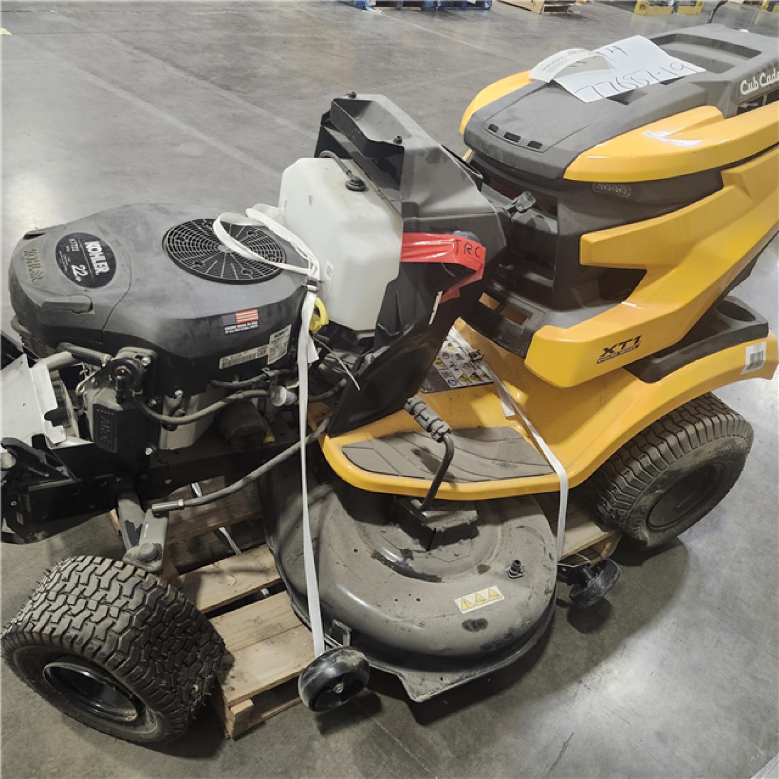 Dallas Location - As-Is Cub Cadet XT1 LT 46 in.Gas Riding Lawn Tractor