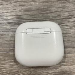 AS-IS Apple Airpods 4 Wireless Charging Case