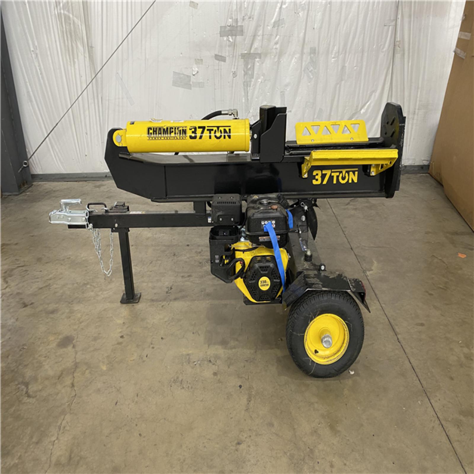 Houston Location - AS-IS champion 37ton log splitter