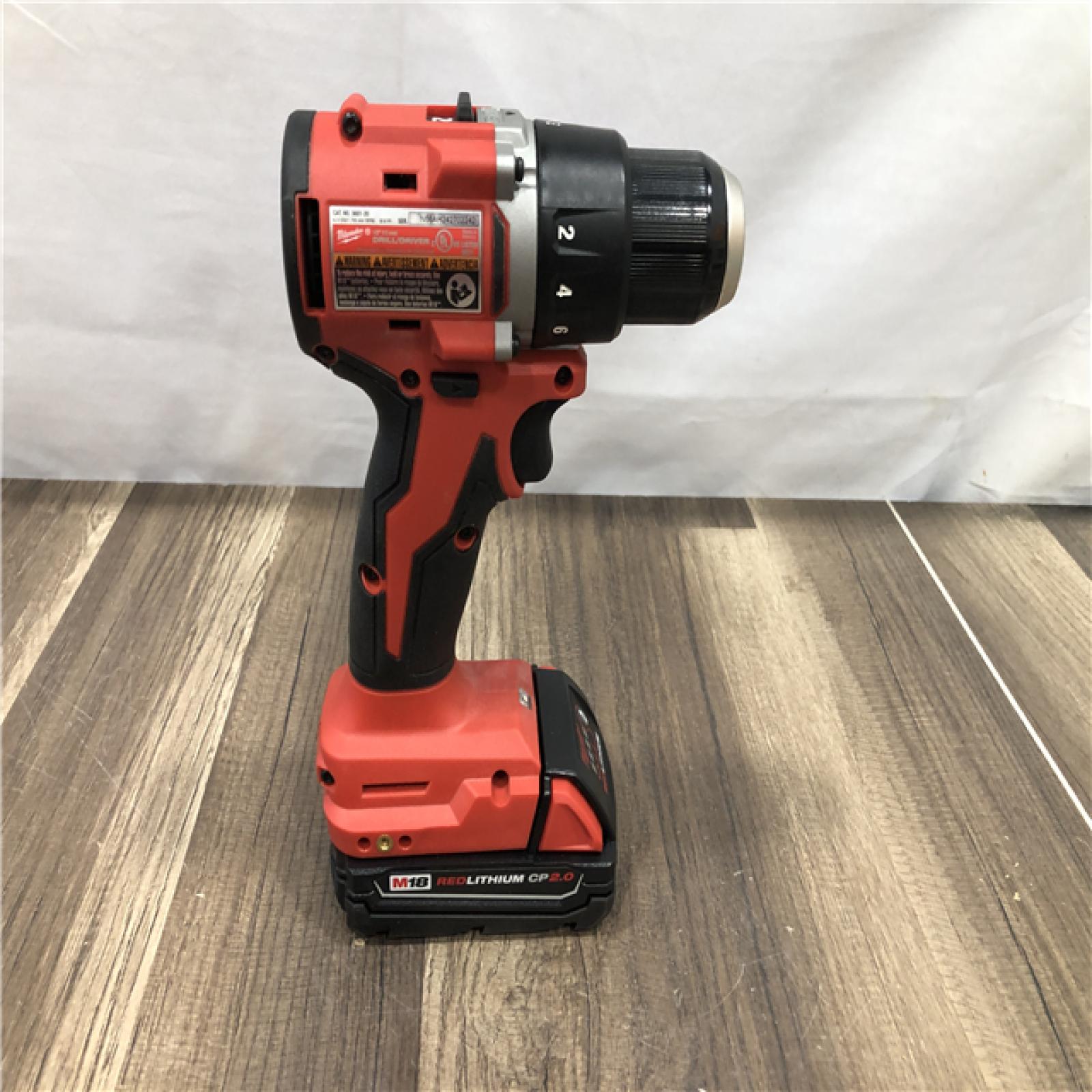 AS-IS Milwaukee 18V Lithium-Ion Brushless Cordless 1/2 in. Compact Drill/Driver Kit