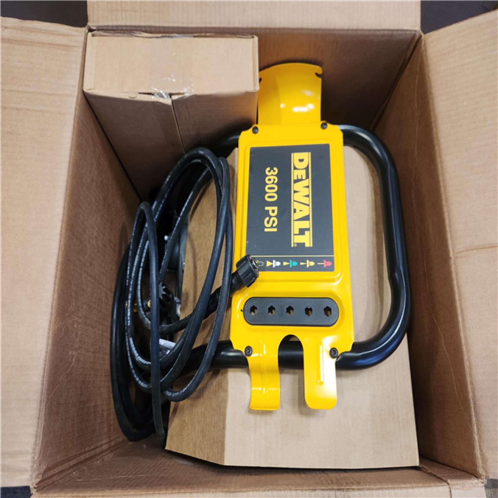 Phoenix DEWALT 3600 PSI 2.5 GPM Gas Pressure Washer with Honda GX200 Engine  Heavy-Duty Commercial Cold Water Power Cleaner