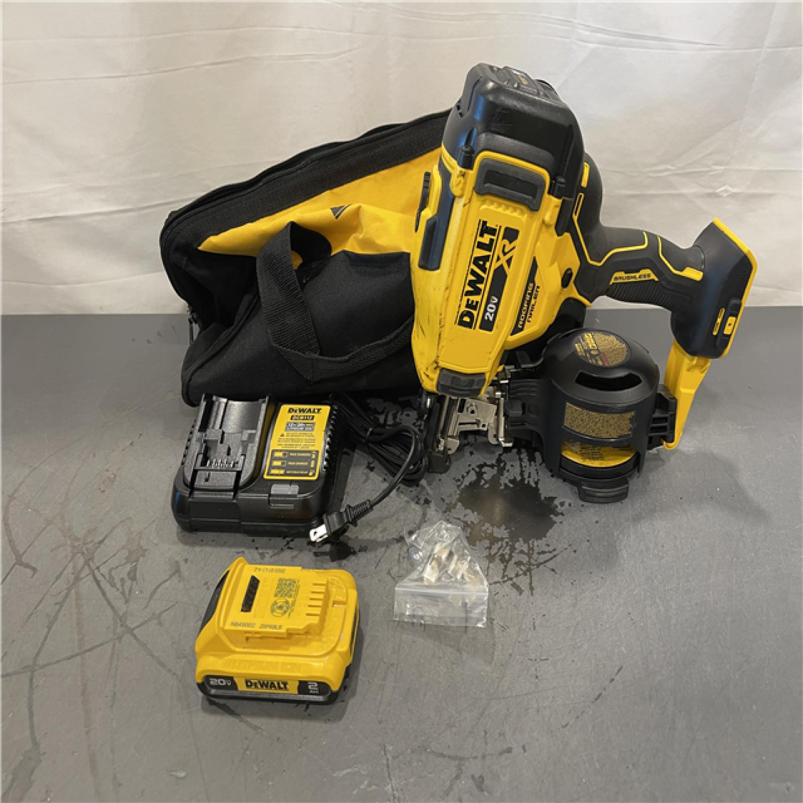 AS-IS - DeWalt 20V MAX Lithium-Ion 15-Degree Cordless Roofing Nailer Kit
