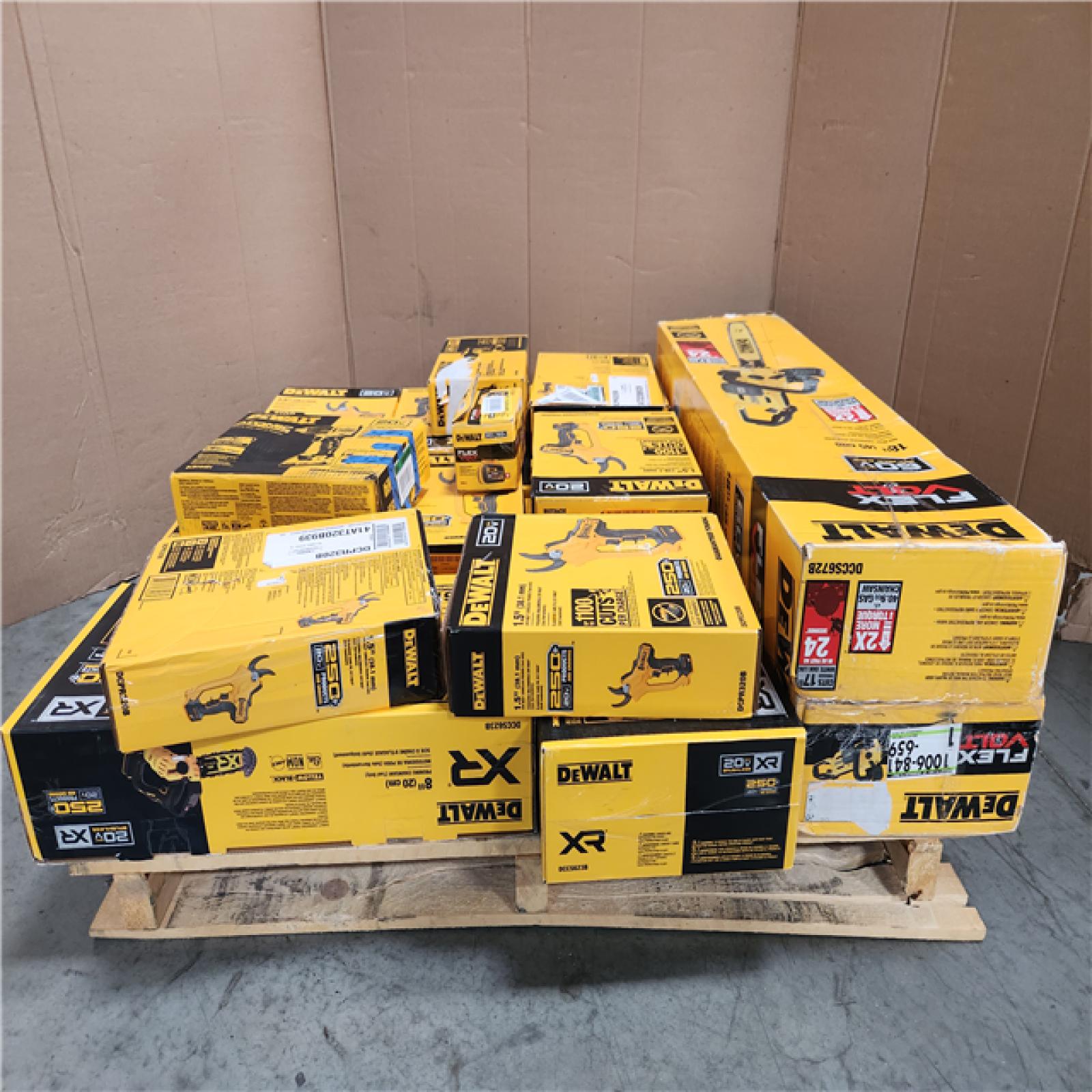 CALIFORNIA AS-IS TOOL PALLET