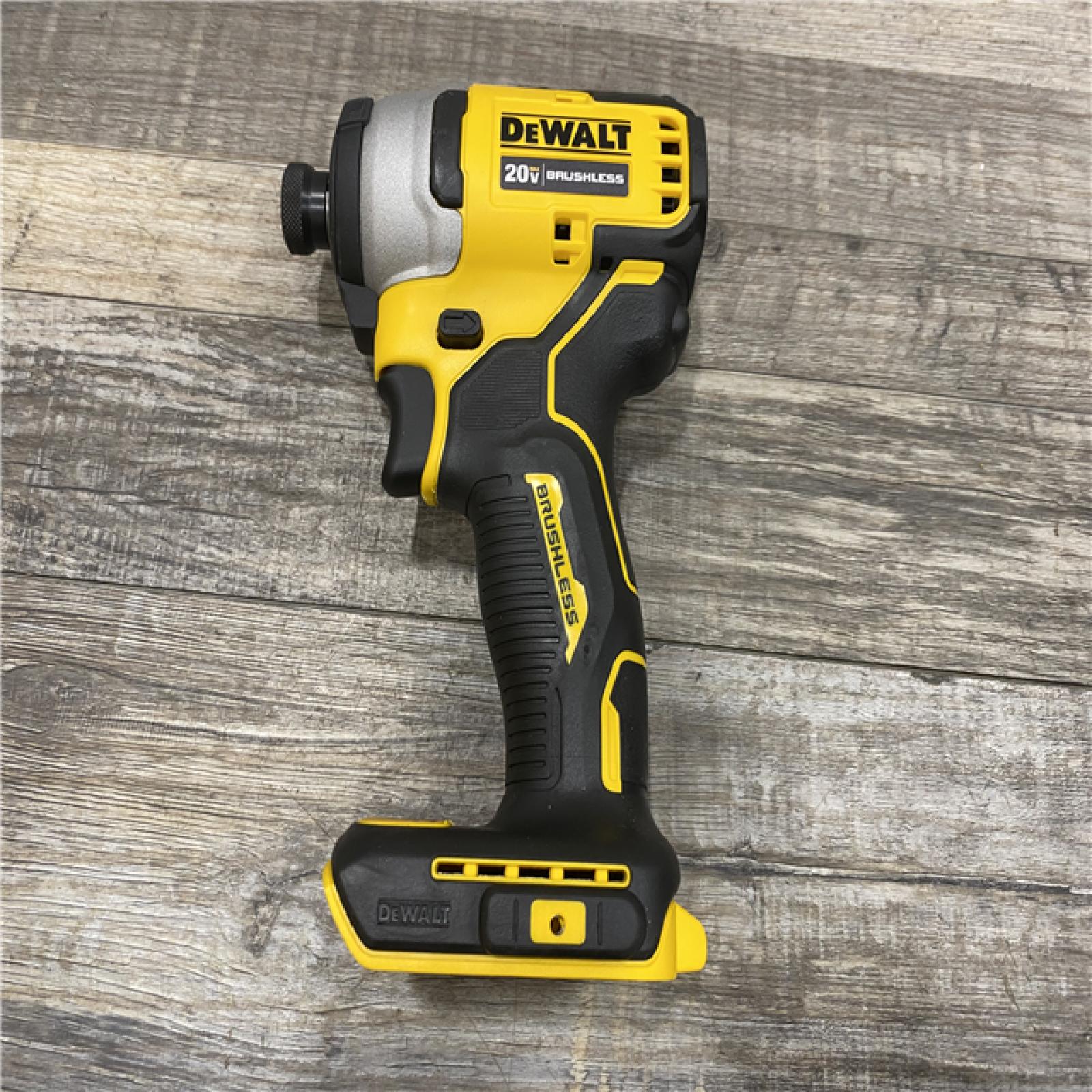 AS-IS DEWALT Atomic 20V Max Lithium-Ion Brushless Cordless Compact 1/4 in. Impact Driver Kit