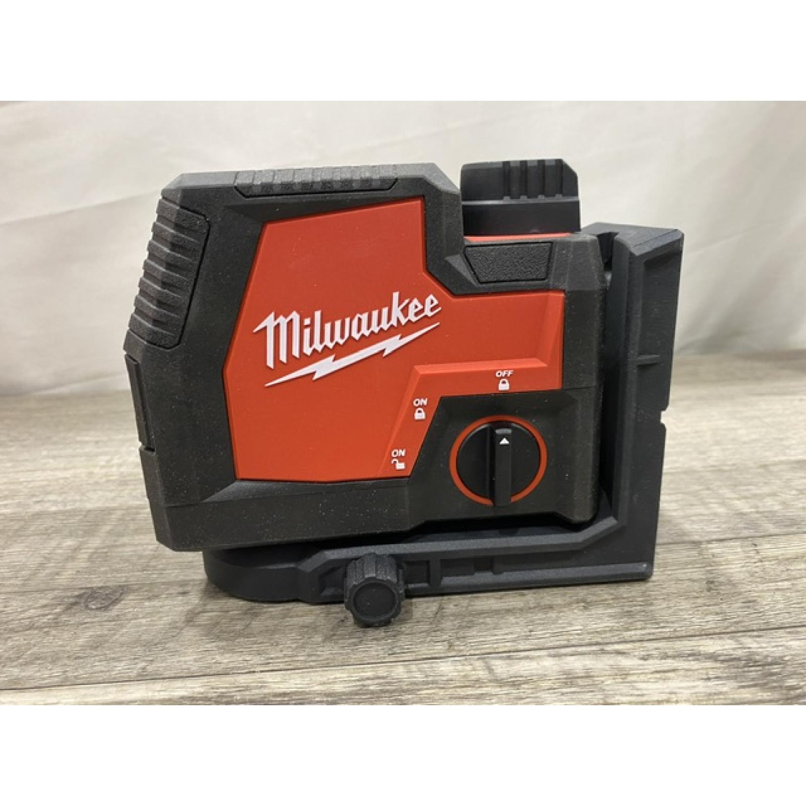 AS-IS Milwaukee Green 100 ft. Cross Line and Plumb Points Rechargeable Laser Level Kit