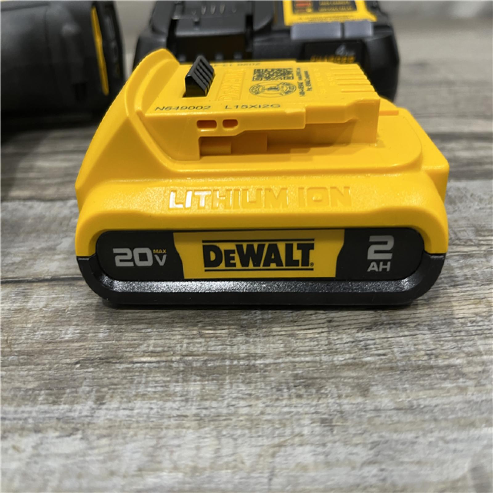 AS-IS DEWALT 20V MAX Cordless Pruner Kit