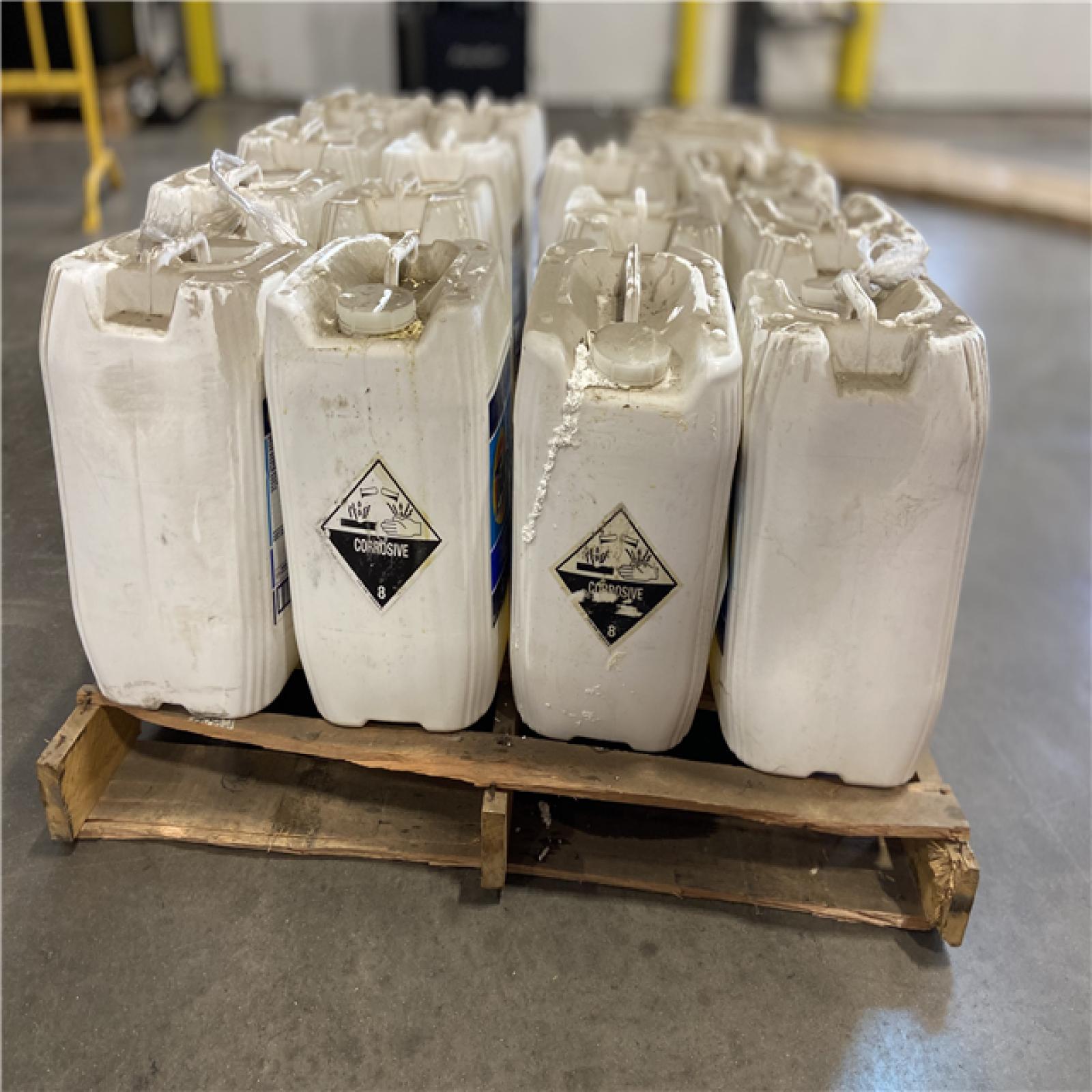 DALLAS LOCATION - Tide® Professional P&G Pro Line Stain and Soil Remover PALLET - (15 UNITS)