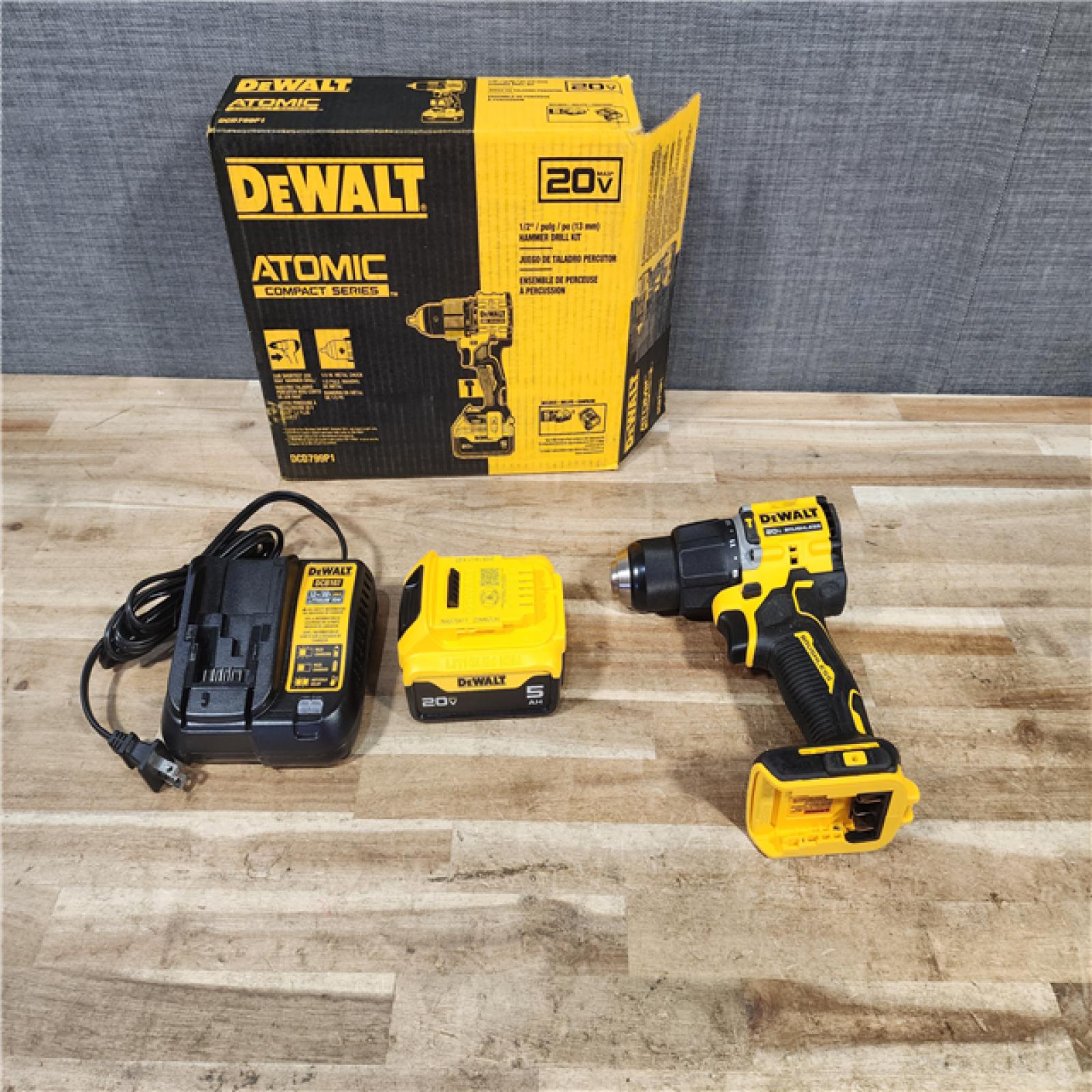 HOUSTON LOCATION - AS - IS DEWALT ATOMIC 20V Lithium-Ion Cordless 1/2 in. Hammer Drill Kit