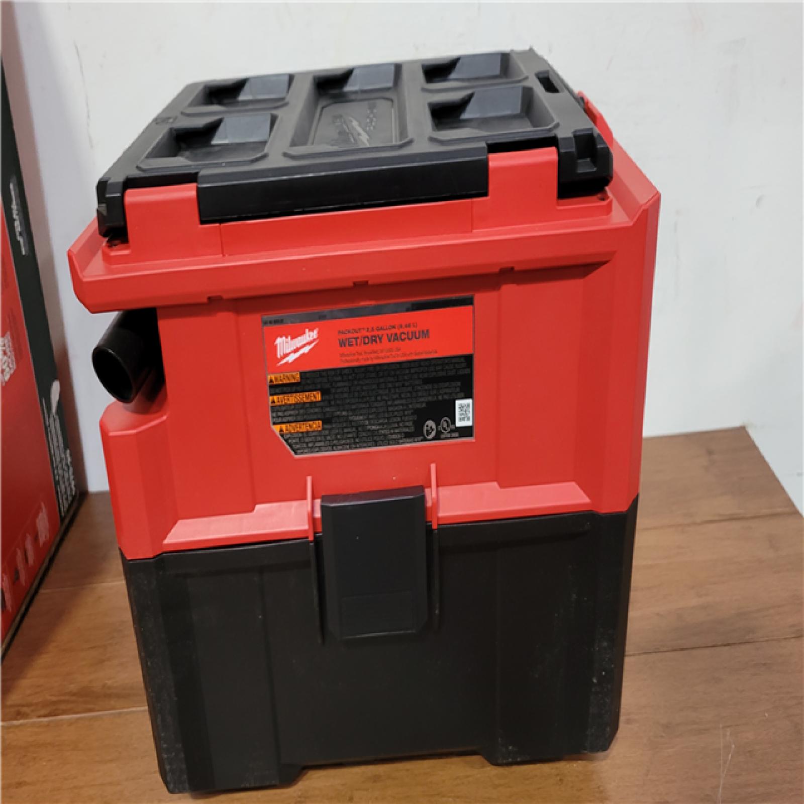 California AS-IS Milwaukee Wet/Dry Vacuum (Tool Only)