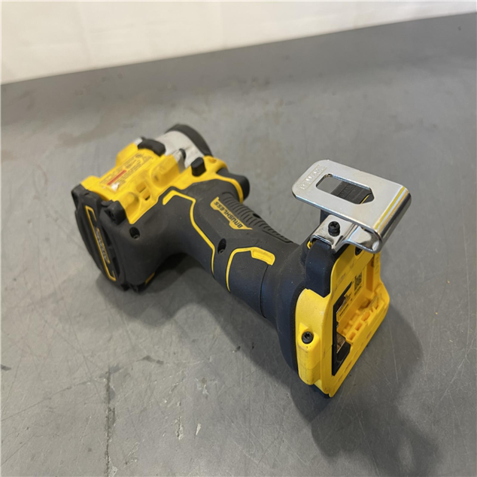 AS-IS - DeWalt 20V MAX ATOMIC 3/8 in. Cordless Brushless Compact Impact Wrench