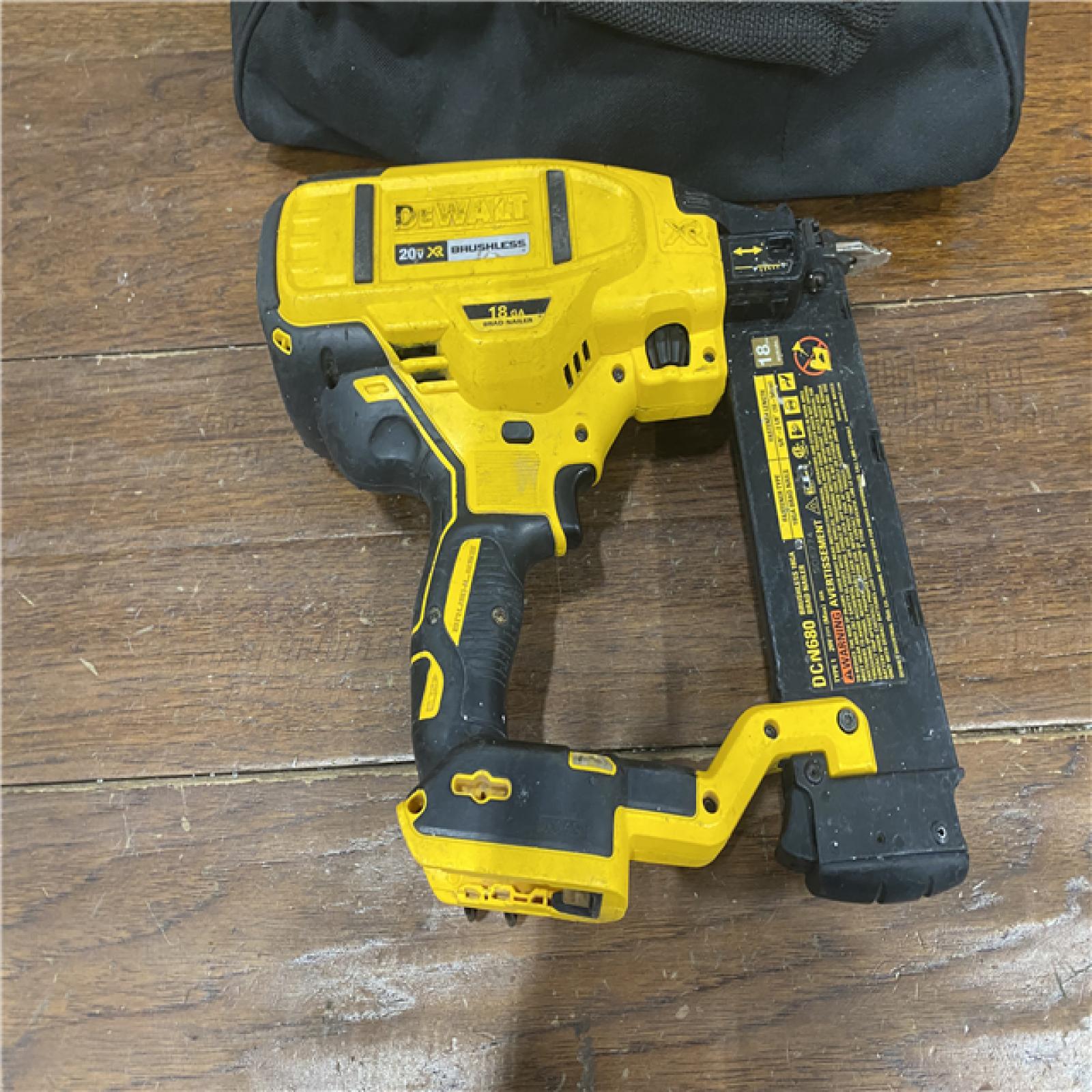 AS-IS DEWALT 20V MAX XR 15 Ga. Cordless 34 Deg Nailer 20 V