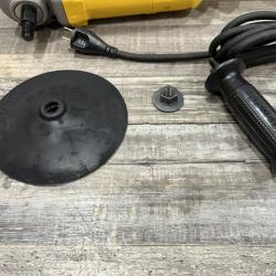 NEW - DEWALT 12 Amp 7 in./9 in. Variable Speed Polisher