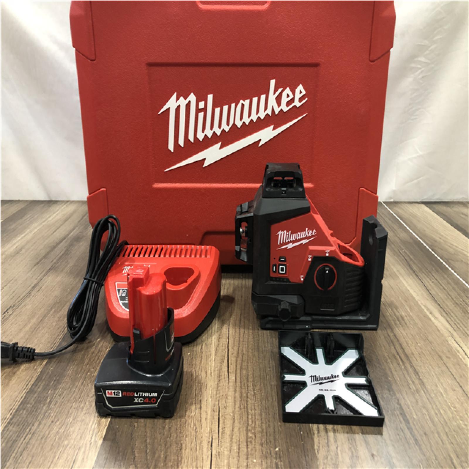 AS-IS Milwaukee 12-Volt Lithium-Ion Cordless Green 250 ft. 3-Plane Laser Level Kit