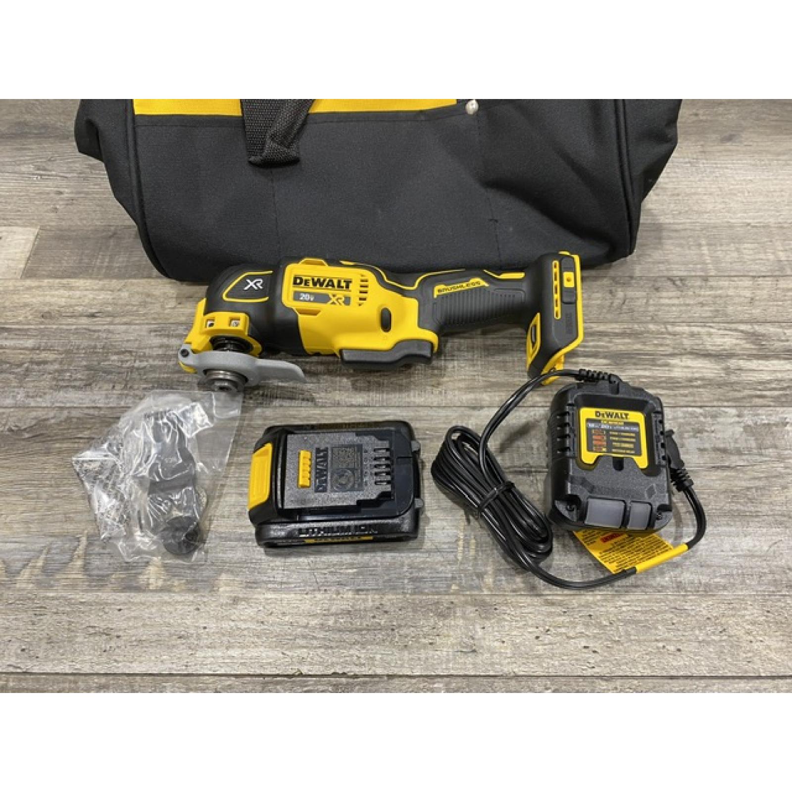 AS-IS DEWALT 20V MAX XR Cordless Brushless 3-Speed Oscillating Multi Tool Kit