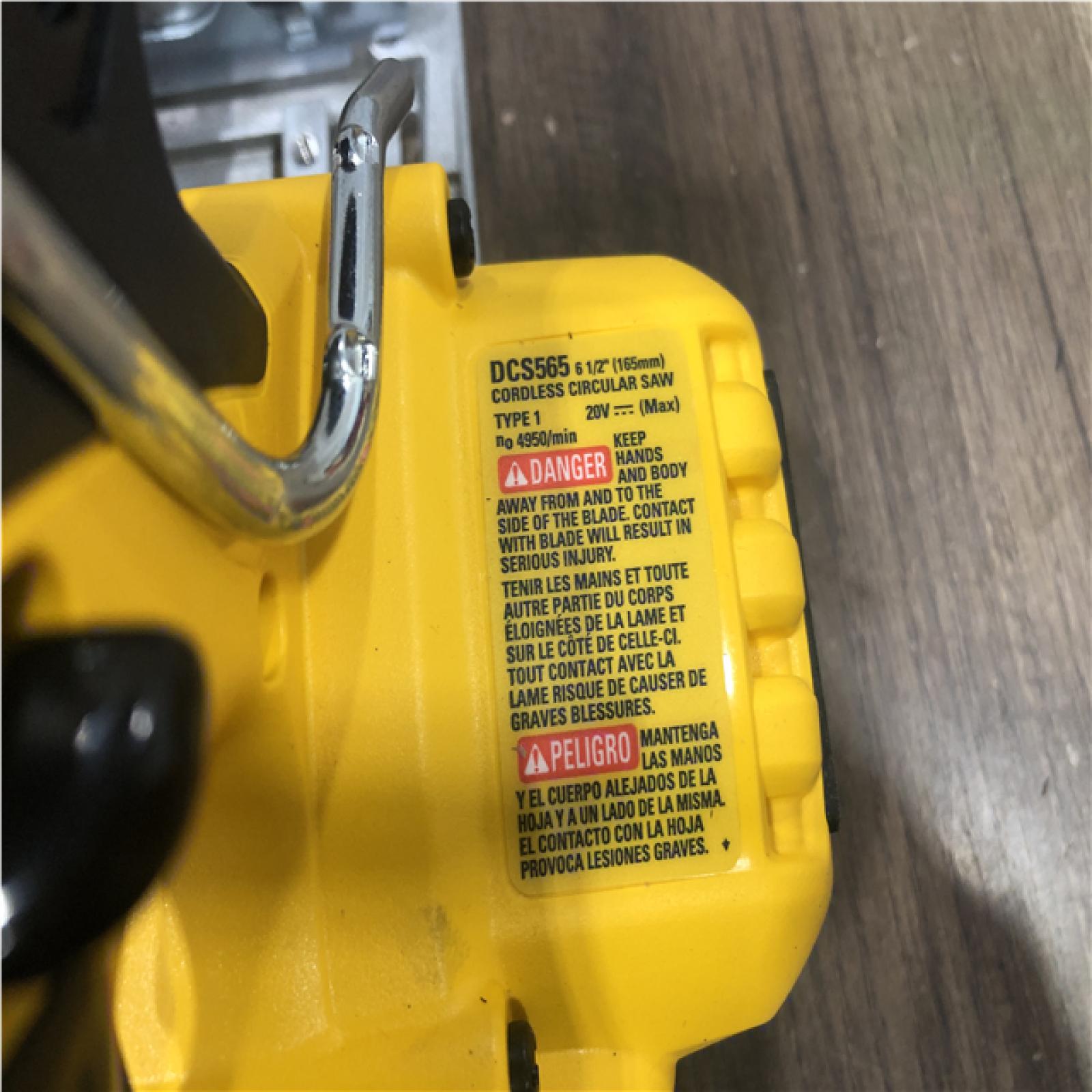 AS-IS DEWALT 20V MAX Cordless Brushless 6-1/2 in. Sidewinder Style Circular Saw (Tool Only)