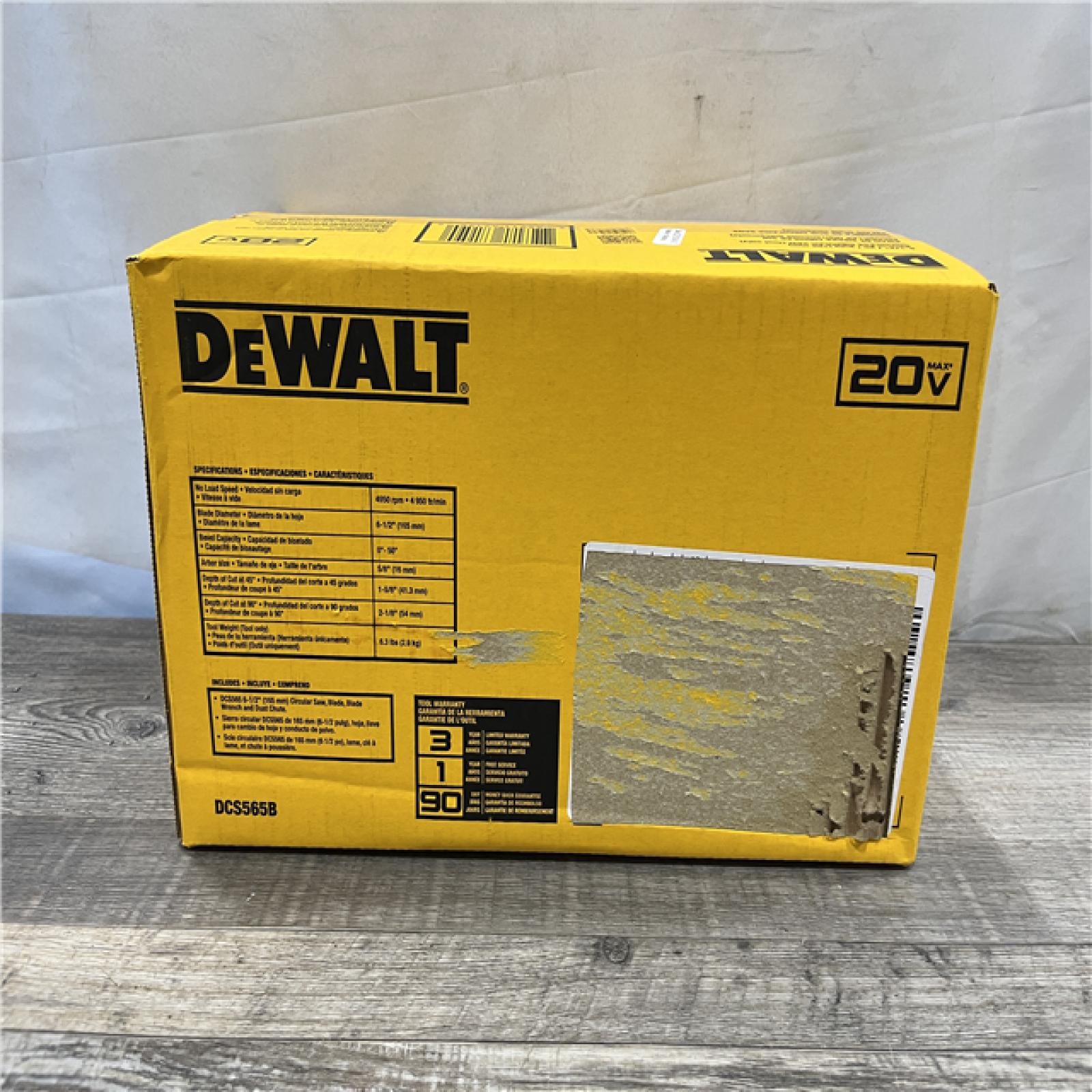 NEW - DEWALT 20V MAX Cordless Brushless 6-1/2 in. Sidewinder Style Circular Saw (Tool Only)