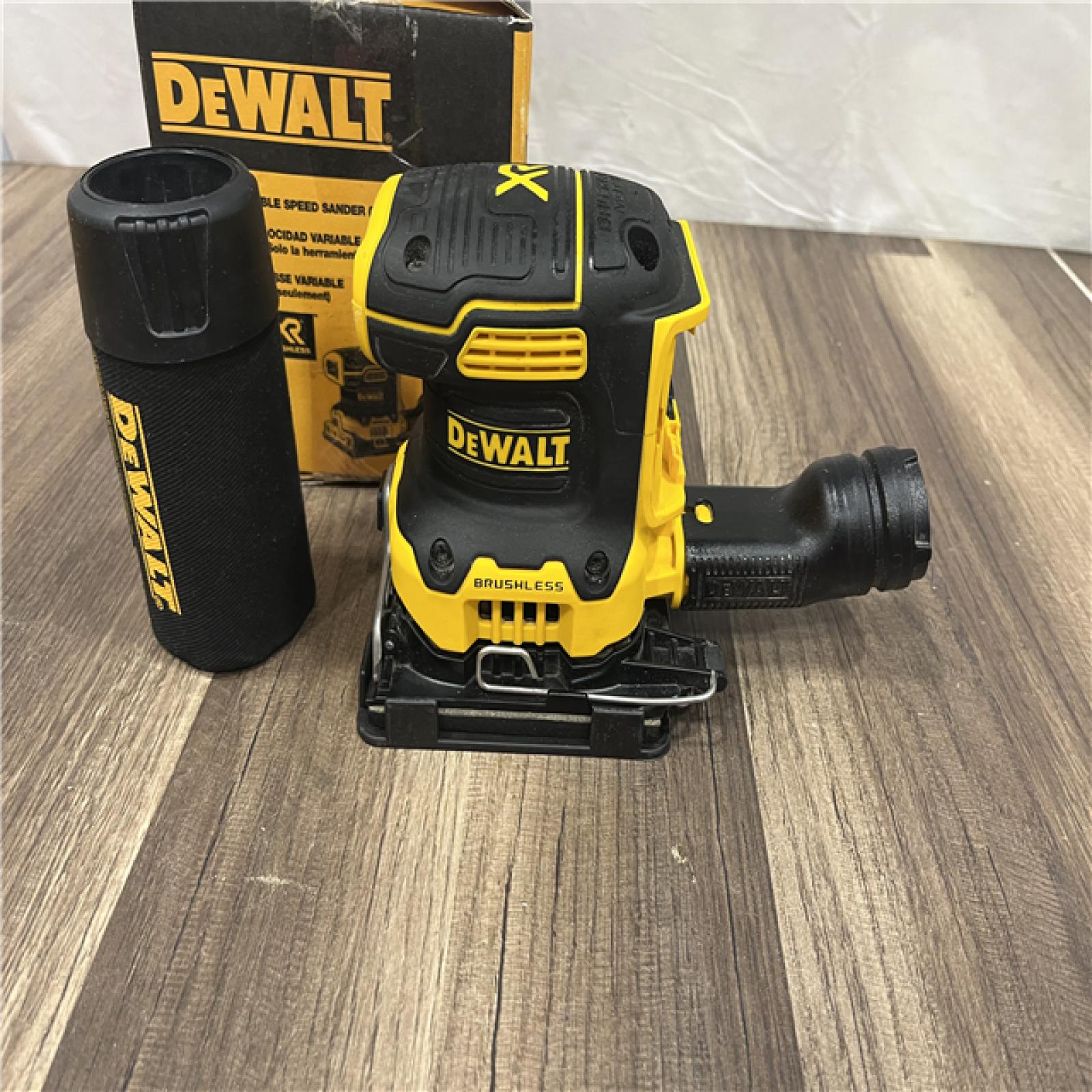 GOOD  Dewalt 20-Volt MAX Cordless Brushless 1/4 Sheet Sander (Tool-Only)