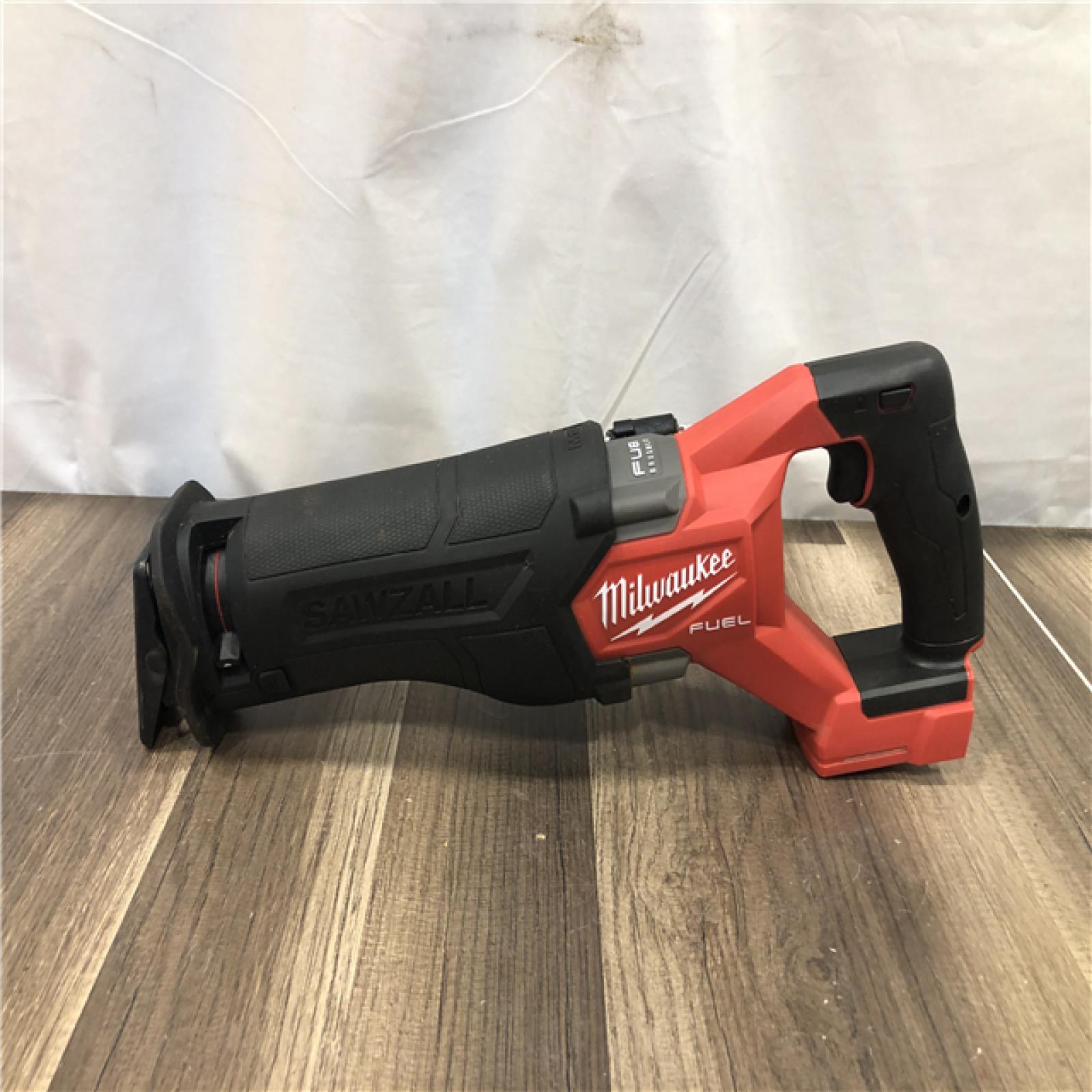 AS-IS Milwaukee FUEL GEN-2 18V Lithium-Ion Brushless Cordless SAWZALL Reciprocating Saw (Tool-Only)