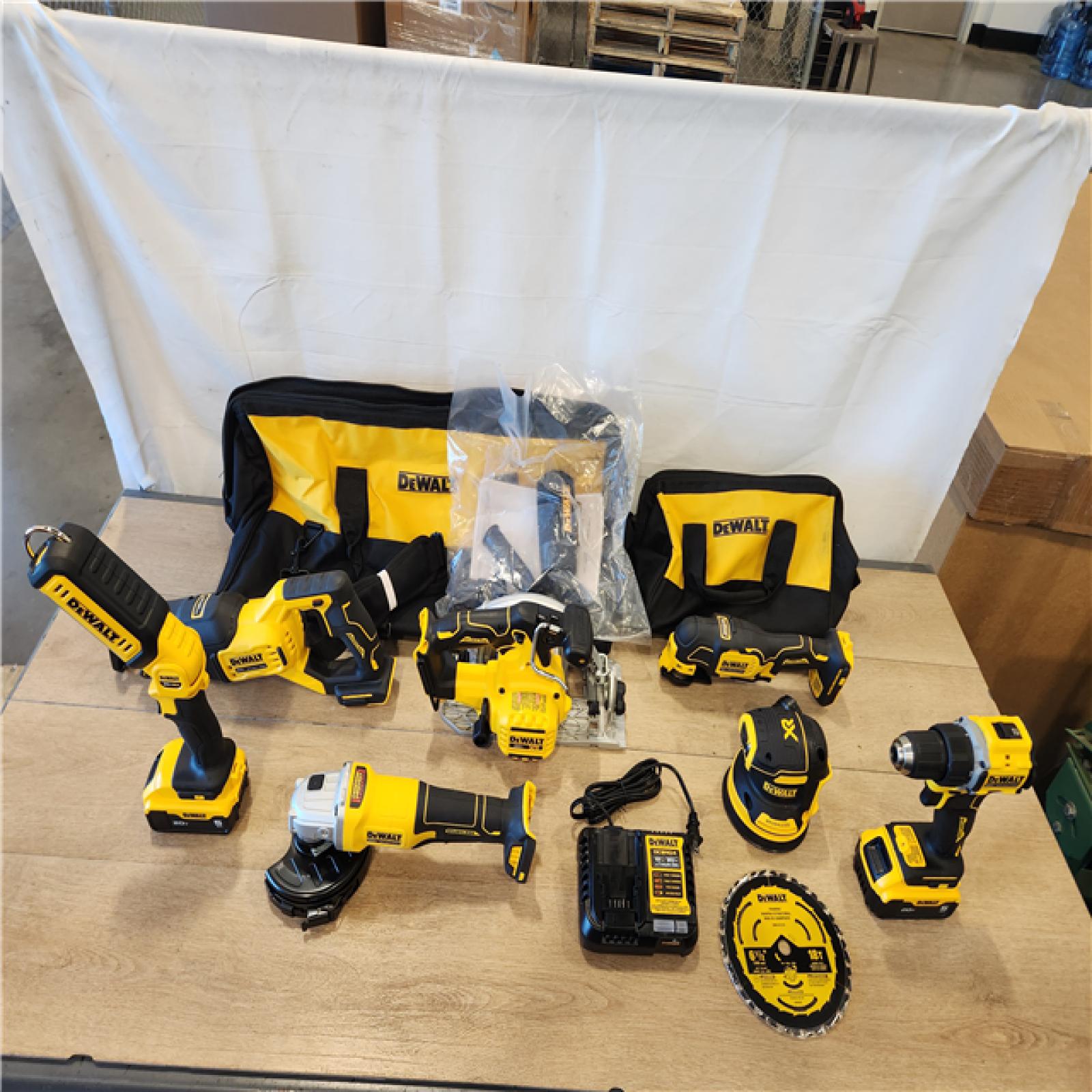 AS-IS- DEWALT 20V Lithium-Ion Cordless 7-Tool Combo Kit