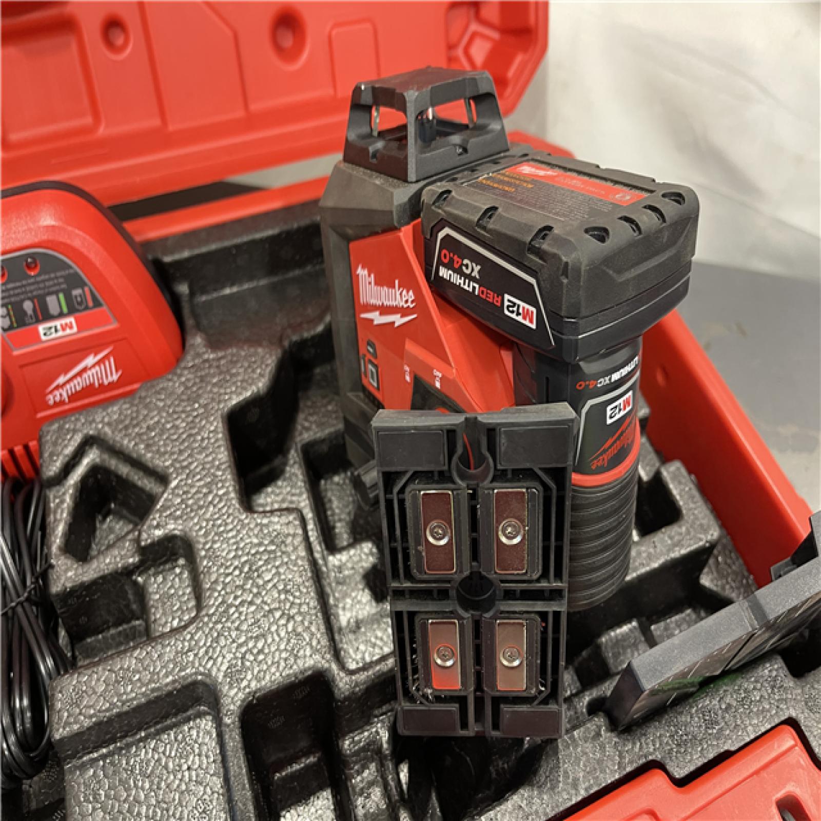 AS-IS - Milwaukee M12 12-Volt Lithium-Ion Cordless Green 250 ft. 3-Plane Laser Level Kit
