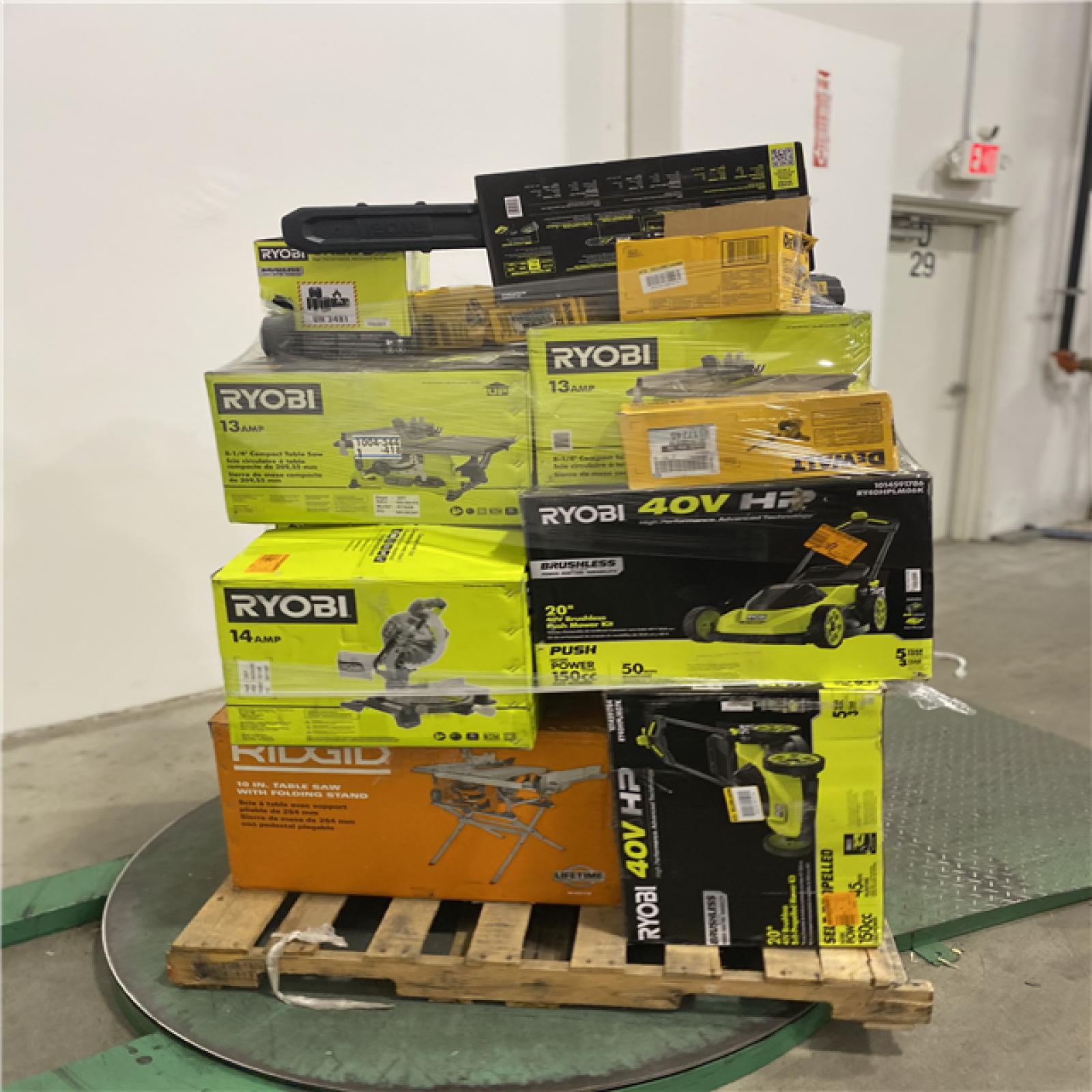 Dallas Location - As-Is Tool Pallet