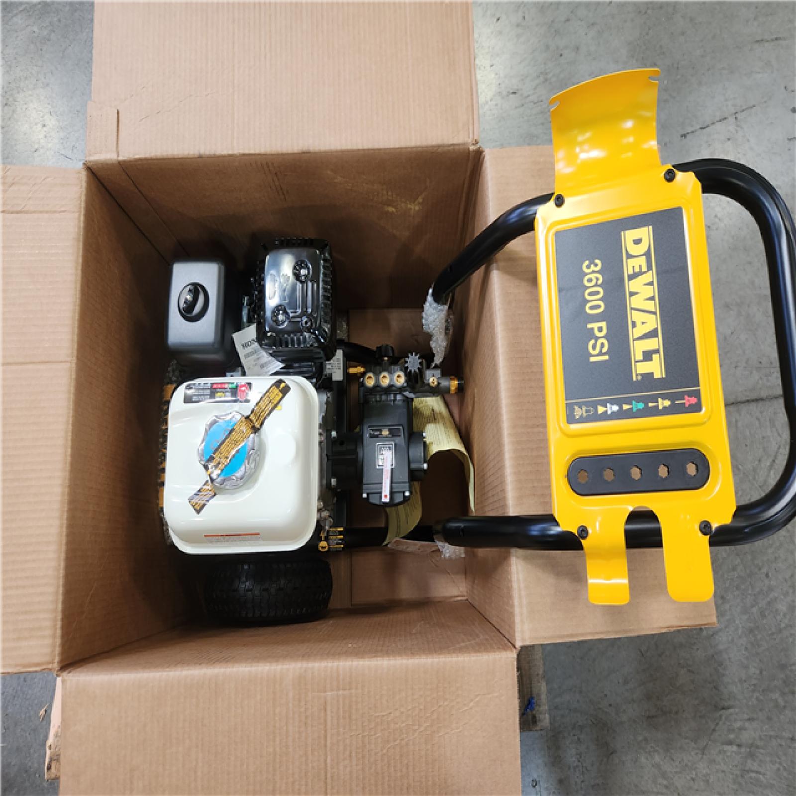 Phoenix DEWALT 3600 PSI 2.5 GPM Gas Pressure Washer with Honda GX200 Engine  Heavy-Duty Commercial Cold Water Power Cleaner