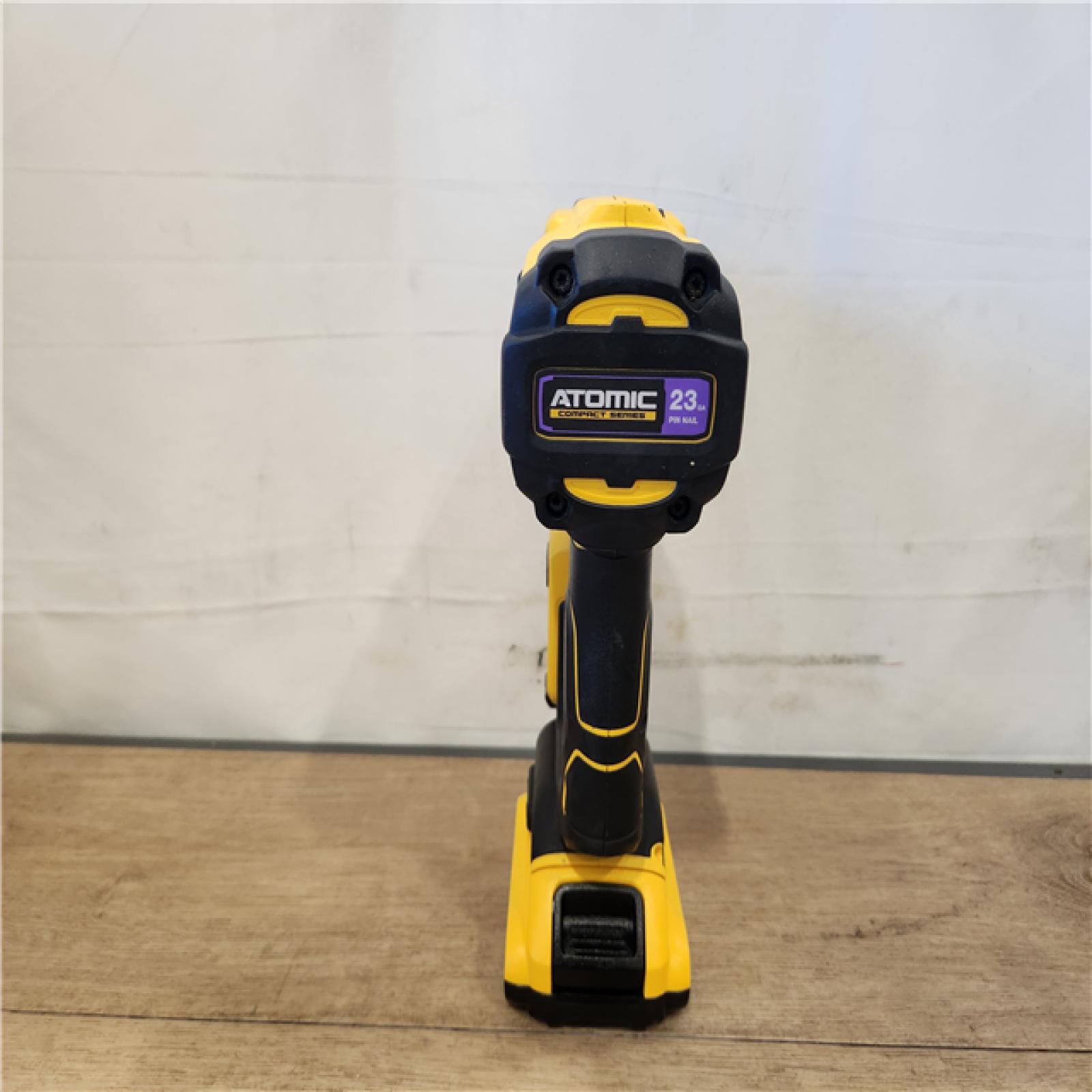 AS-IS- DEWALT ATOMIC 20V MAX Lithium Ion Cordless 23 Gauge Pin Nailer Kit