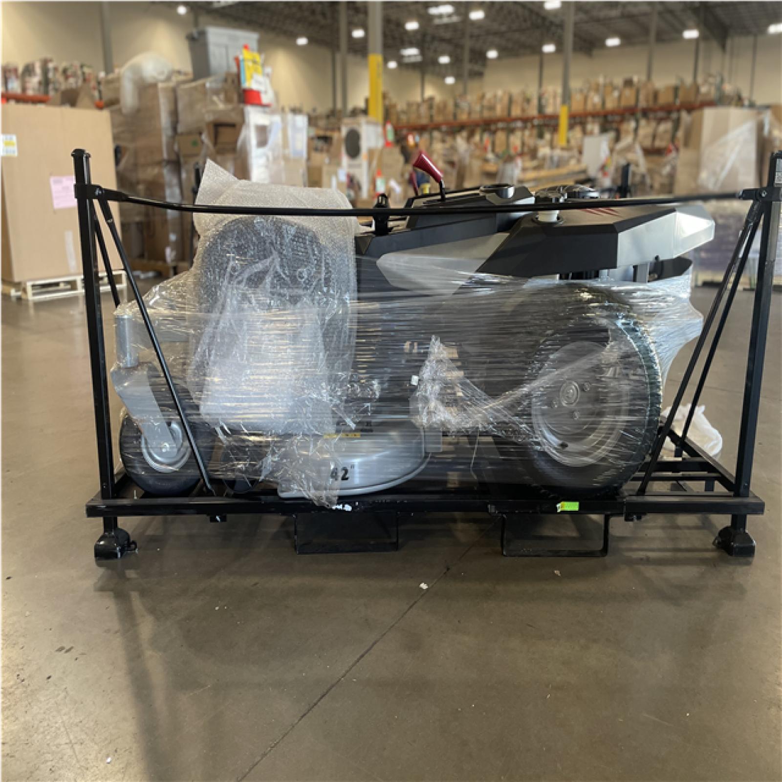 DALLAS LOCATION- MURRAY Cruz 42 in. 19.0 HP 540cc EX1900 Series Gas Zero Turn Mower