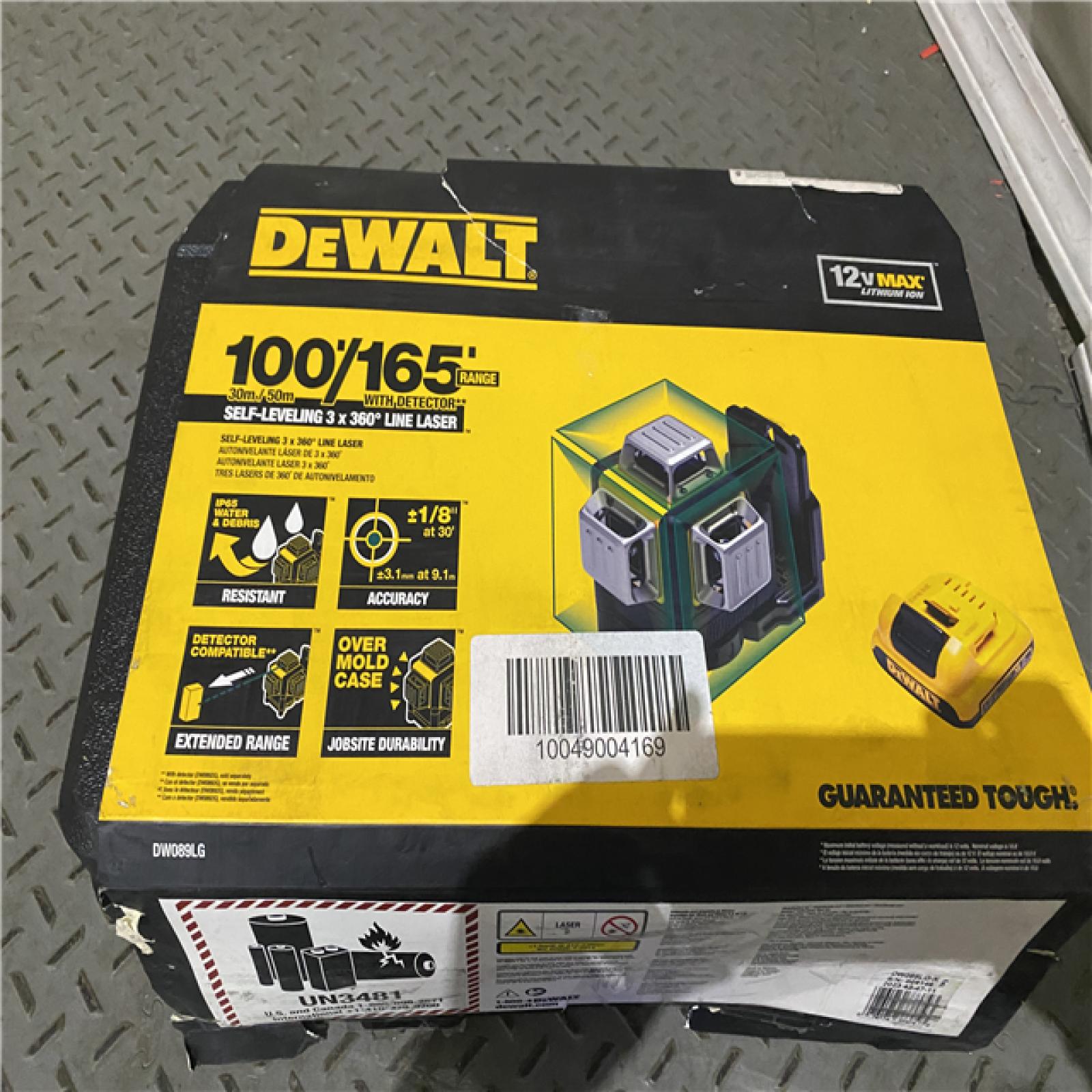 DEWALT 12V MAX Lithium-Ion 100 ft. Green Self-Leveling 3-Beam 360 Degree Laser Level with 2.0Ah Battery, Charger and Case