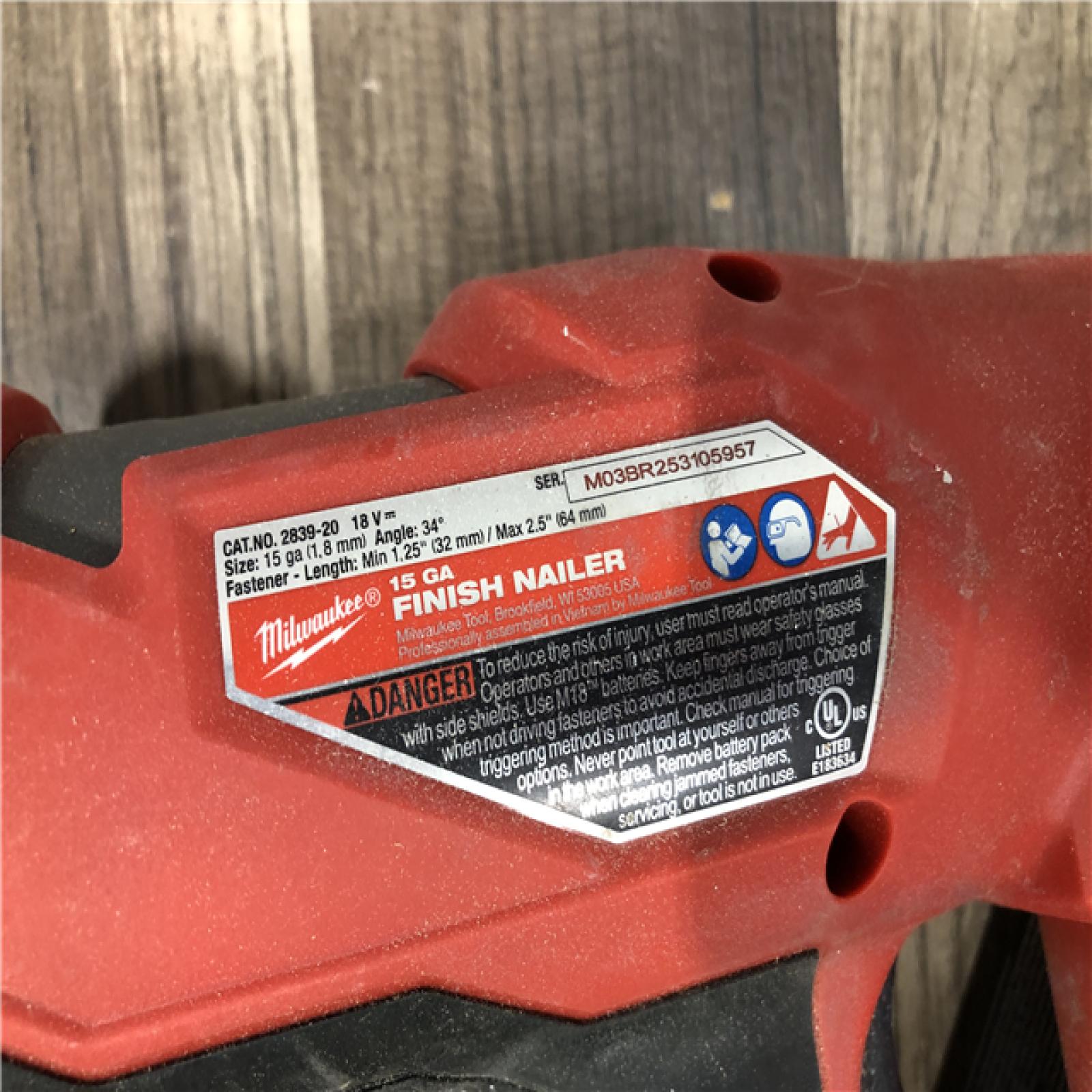 AS-IS Milwaukee FUEL 18-Volt Lithium-Ion Brushless Cordless Gen II 15-Gauge Angled Finish Nailer (Tool-Only)