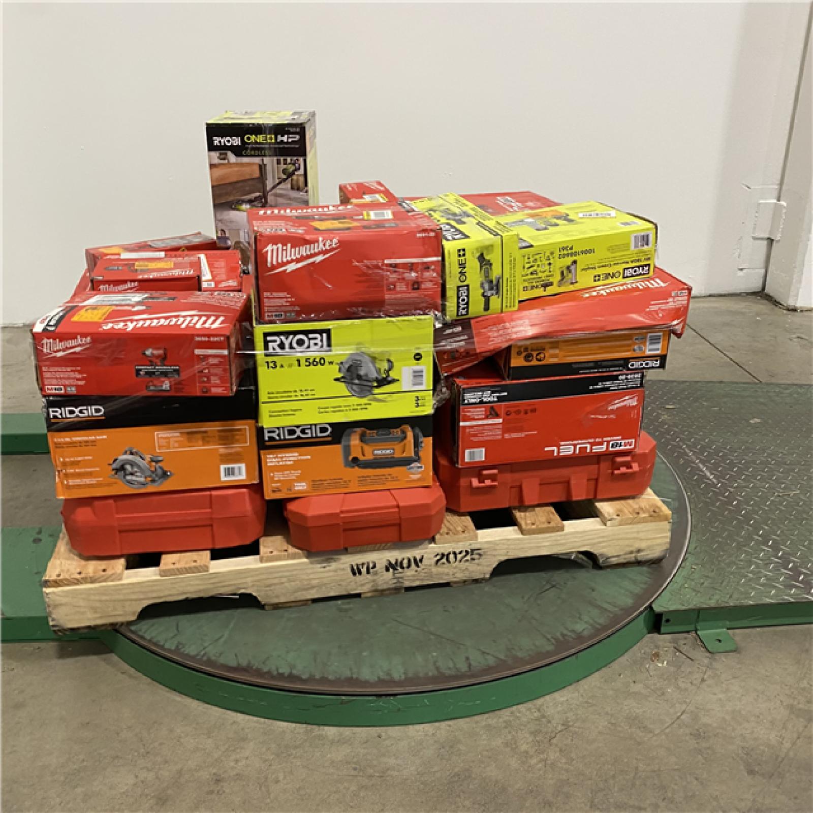 Dallas Location - As-Is Tool Pallet