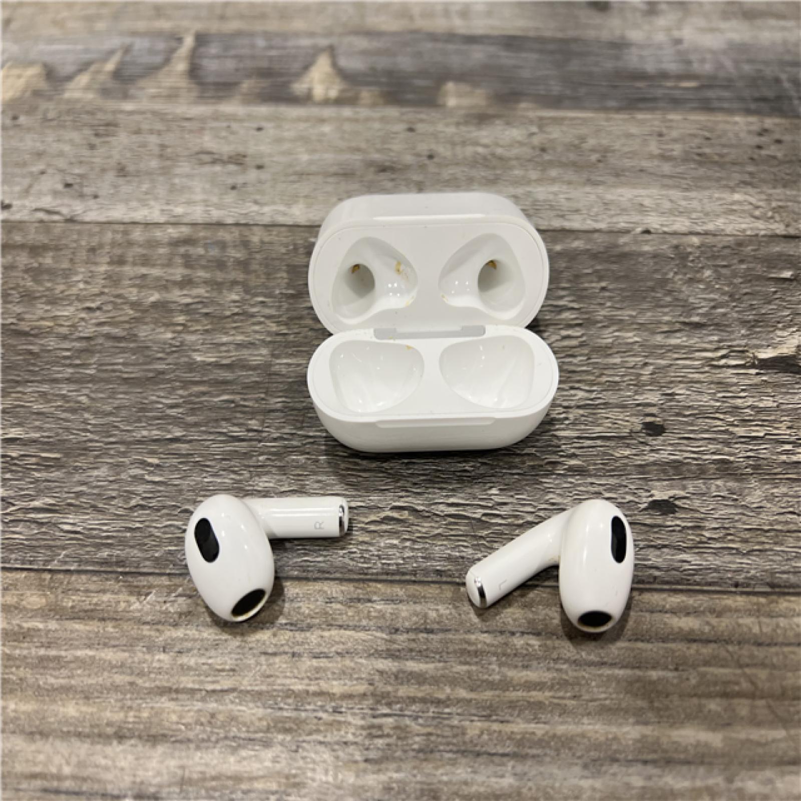 AS-IS AirPods (3rd Generation) with Lightning Charging Case