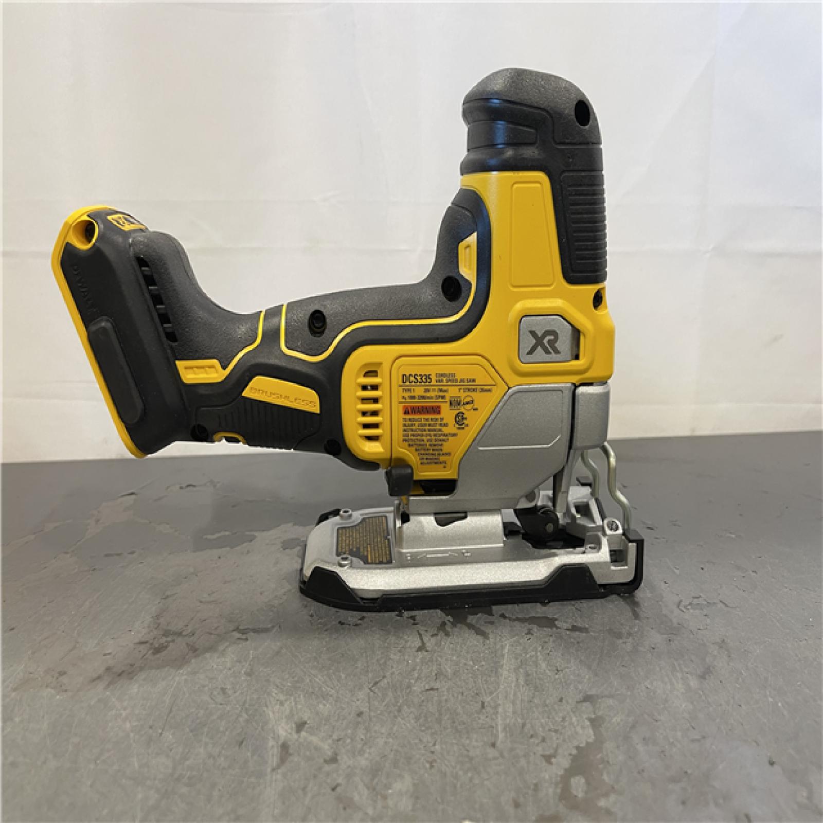 AS-IS - DEWALT 20V MAX XR Cordless Barrel Grip Jigsaw
