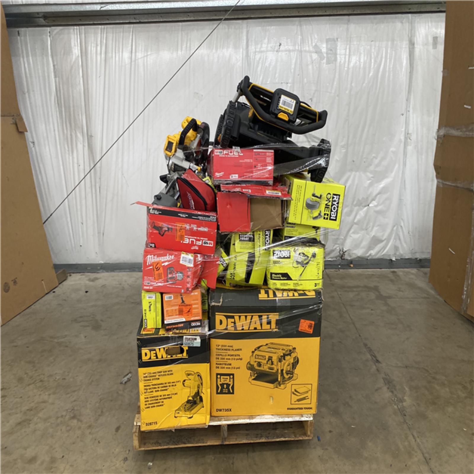Houston Location AS IS - Tool Pallet