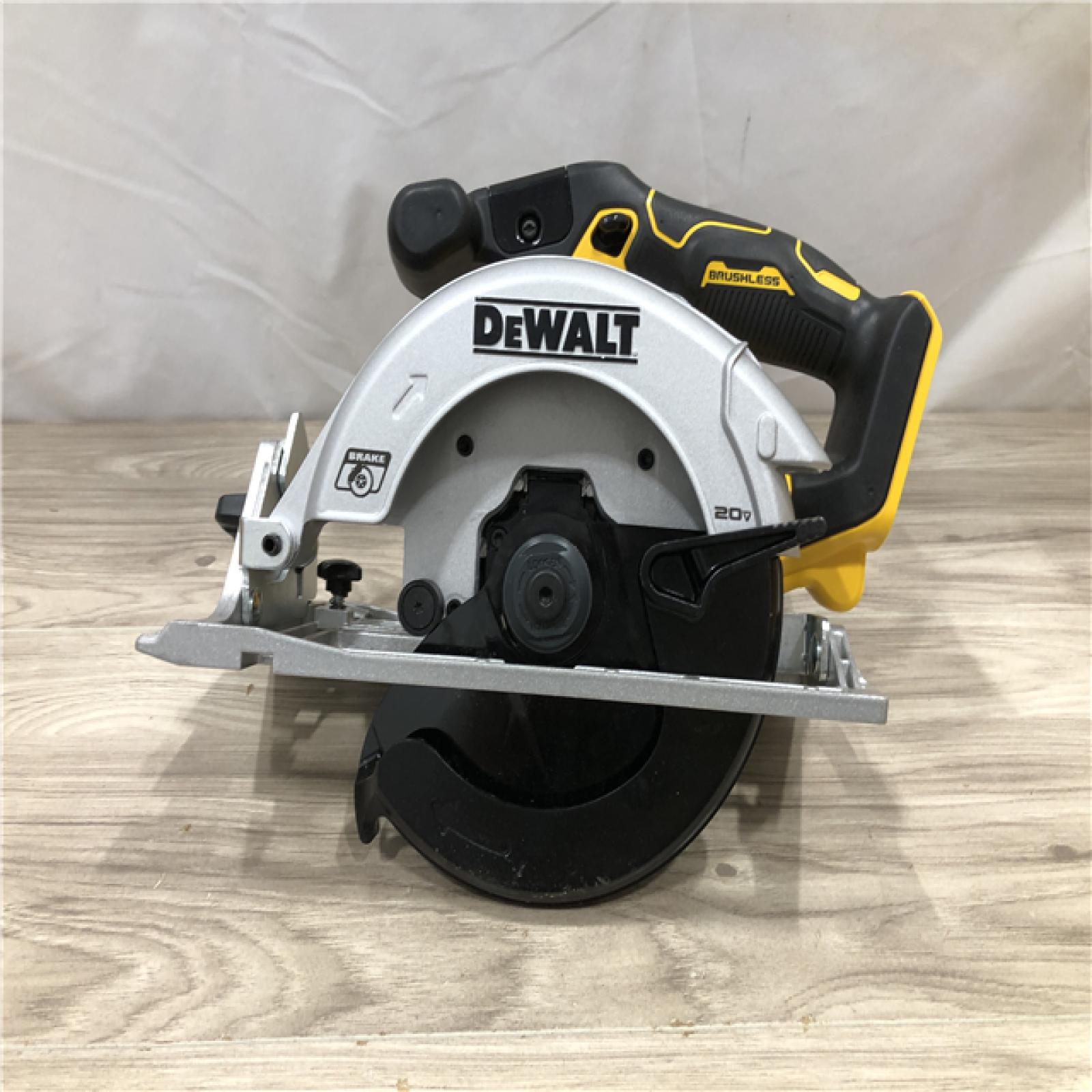 AS-IS DEWALT 20V MAX Cordless 6-1/2 in. Sidewinder Style Circular Saw (Tool Only)